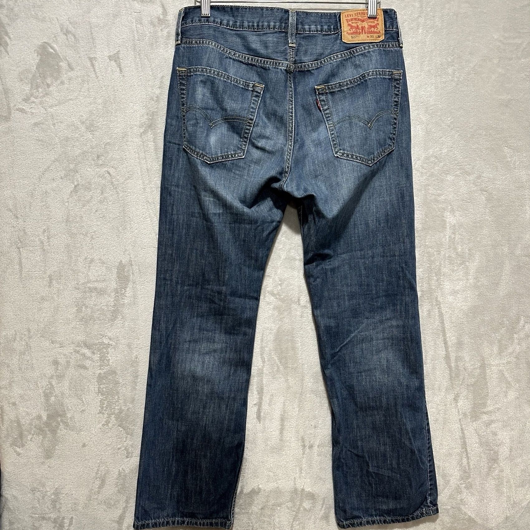 Levi's Levi's 527 Bootcut Cowboy Medium Wash Denim Blue Jeans Mens 31 Slim Regular 5-Pocket Design Light Distressed Comfort Denim Jeans Size US 31 - 2 Thumbnail