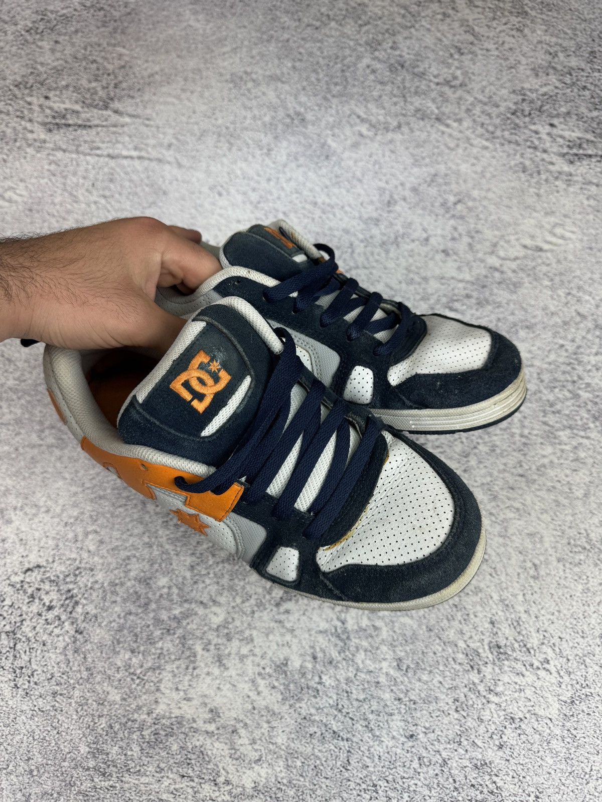 DC DC Shoes Court Graffik Navy Orange White Y2K Skate Sneakers Size US 8 / EU 41 - 2 Thumbnail