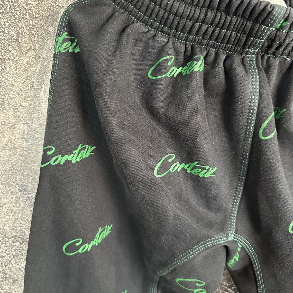 Corteiz Vintage Corteiz Monogram Sweatpants Size US 30 / EU 46 - 16 Thumbnail