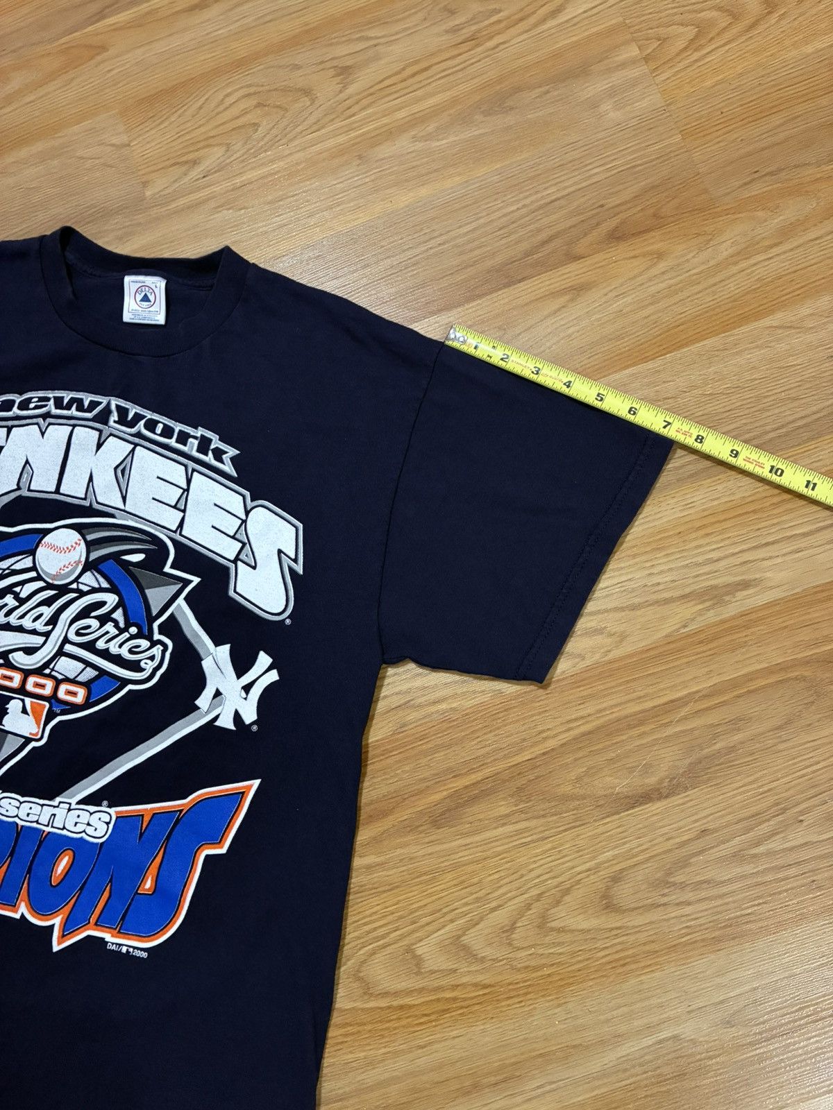 Delta MLB New York Yankees Subway Series Champions 2000 Short Y2K Size US L / EU 52-54 / 3 - 10 Thumbnail