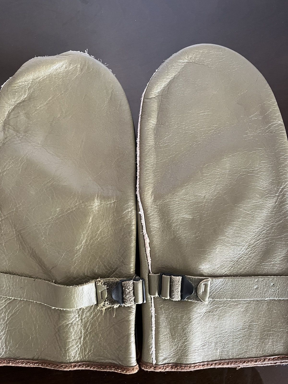 Leather × Vintage 🇨🇦 Army Dated 1953 Korea War Leather Palm Mittens Shell Size ONE SIZE - 3 Thumbnail