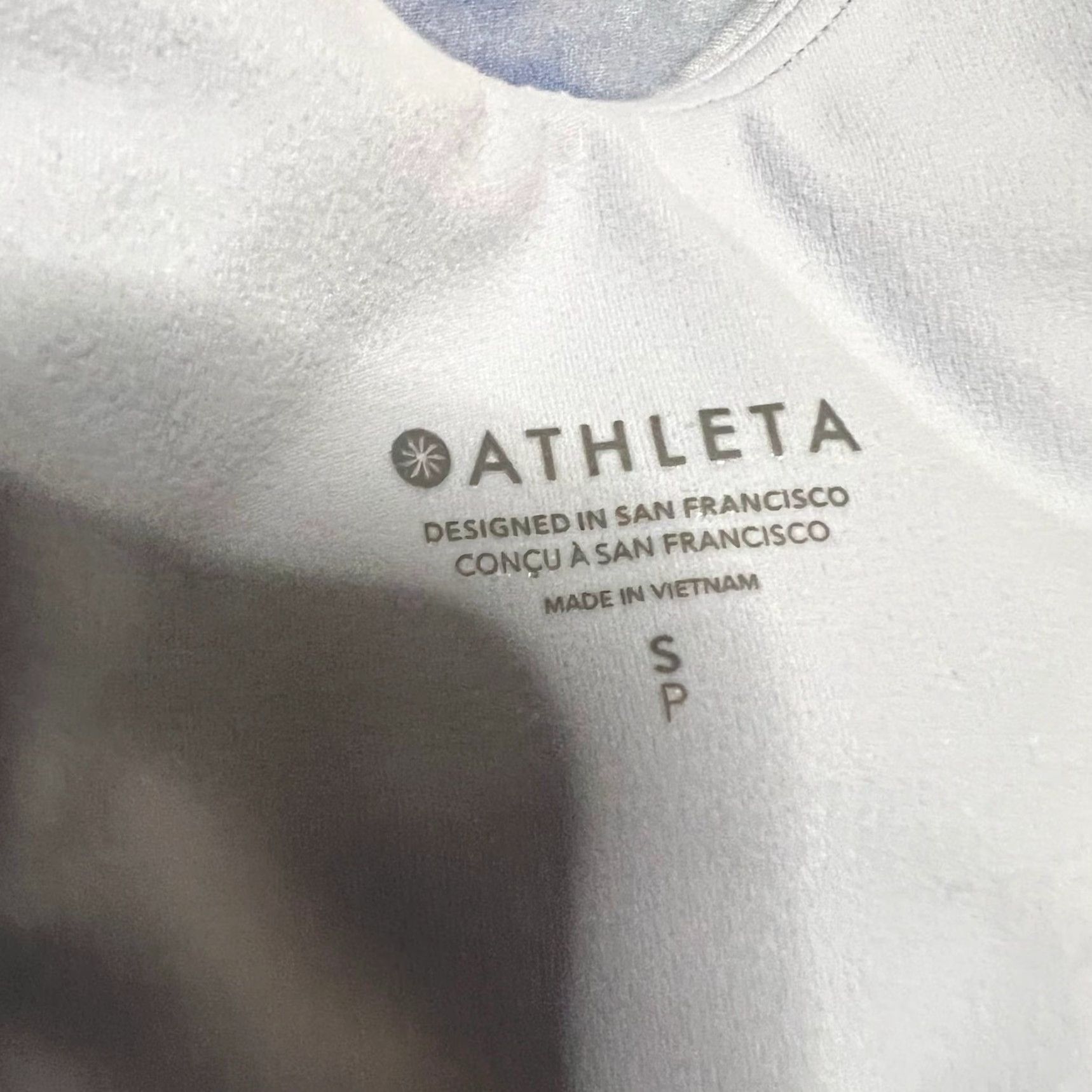 Athleta Athleta Crop Top Sports Bra Womens Small Tie Dye Blue Green Athletic Size S / US 4 / IT 40 - 4 Thumbnail