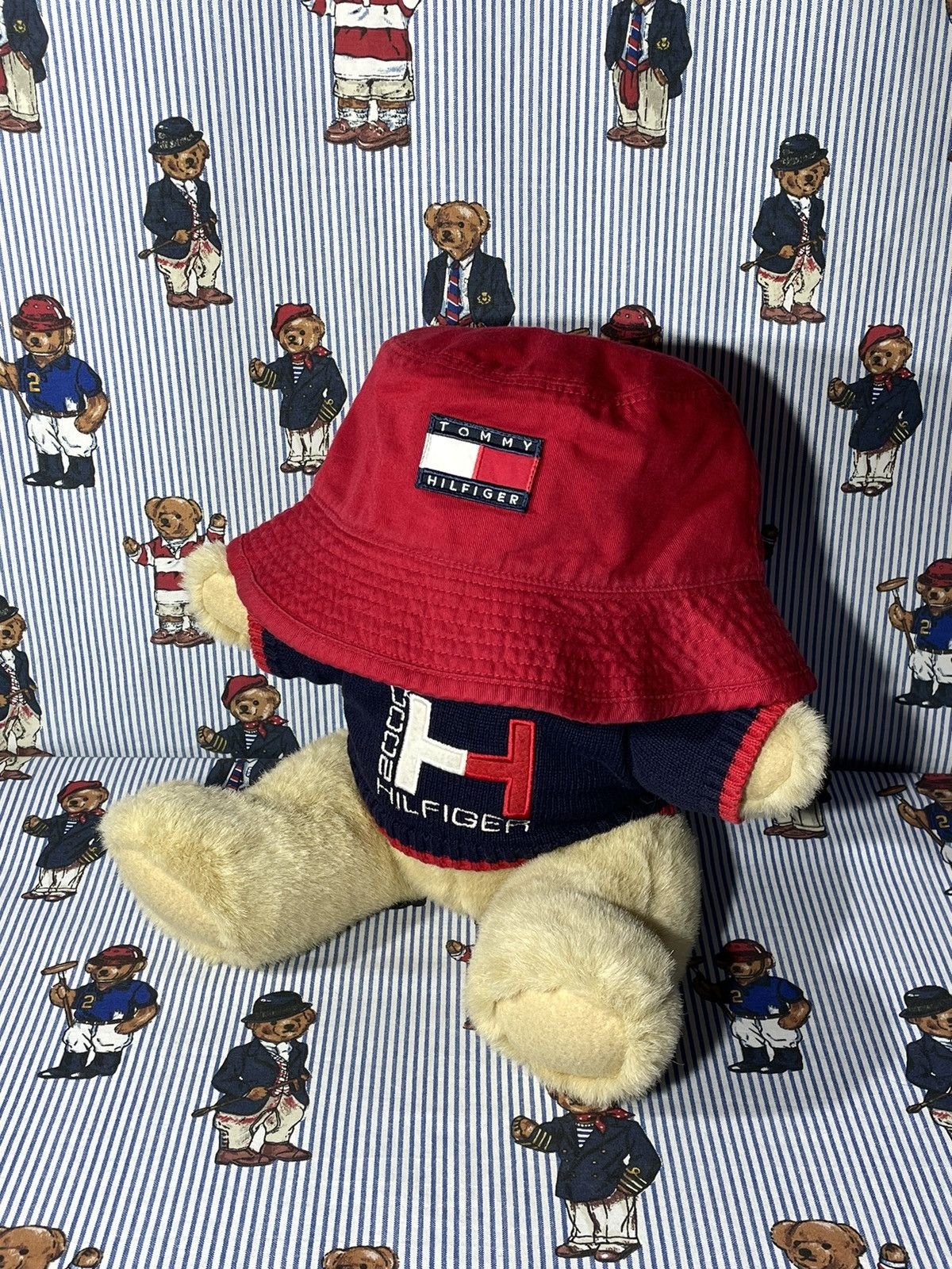 Tommy Hilfiger × Vintage Bucket Tommy Hilfiger Reversible OG Vintage 90’s Size ONE SIZE - 1 Thumbnail