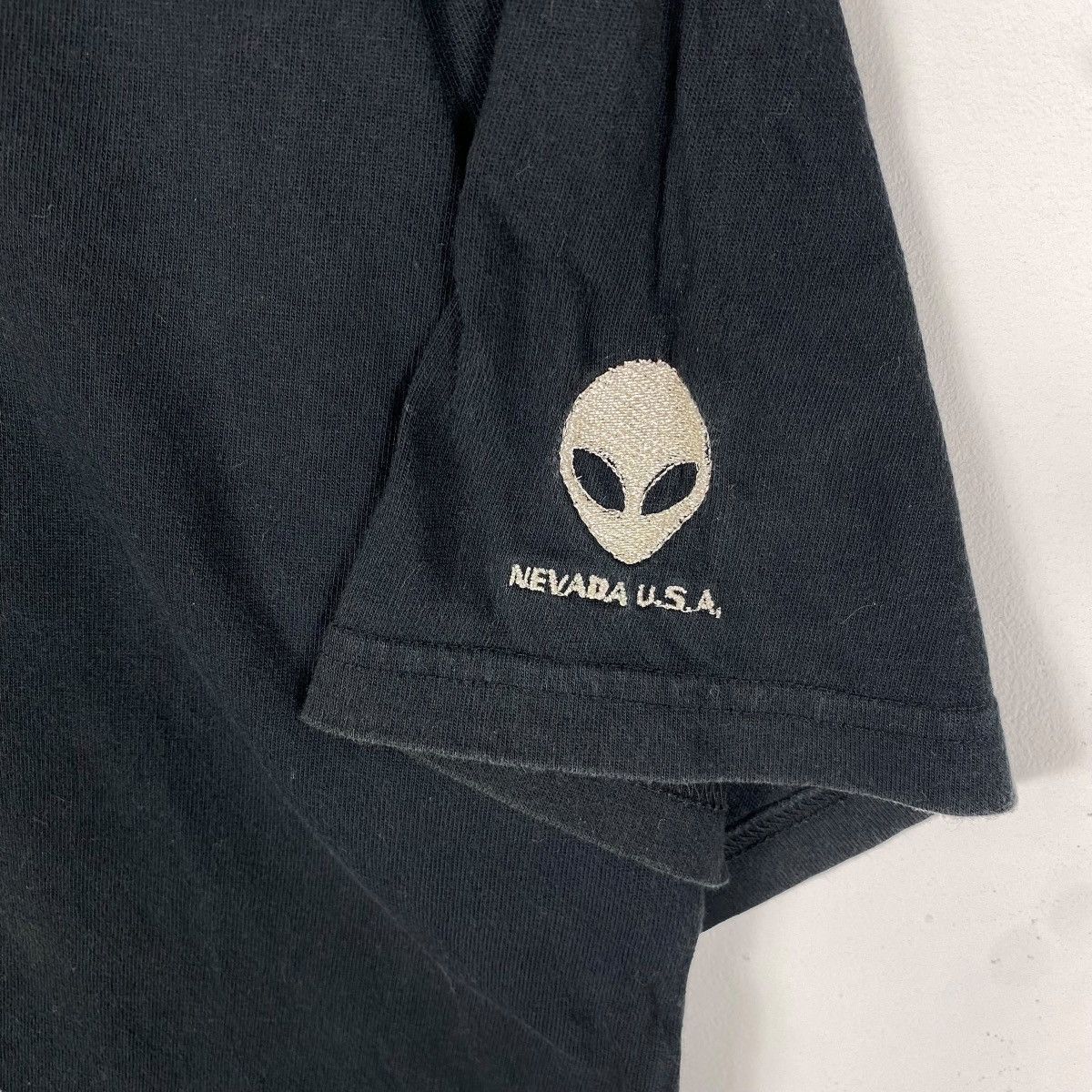Alien Workshop Vintage 90's BESCHWA NEVADA Alien Workshop Skate Tee Shirt Size US M / EU 48-50 / 2 - 4 Thumbnail