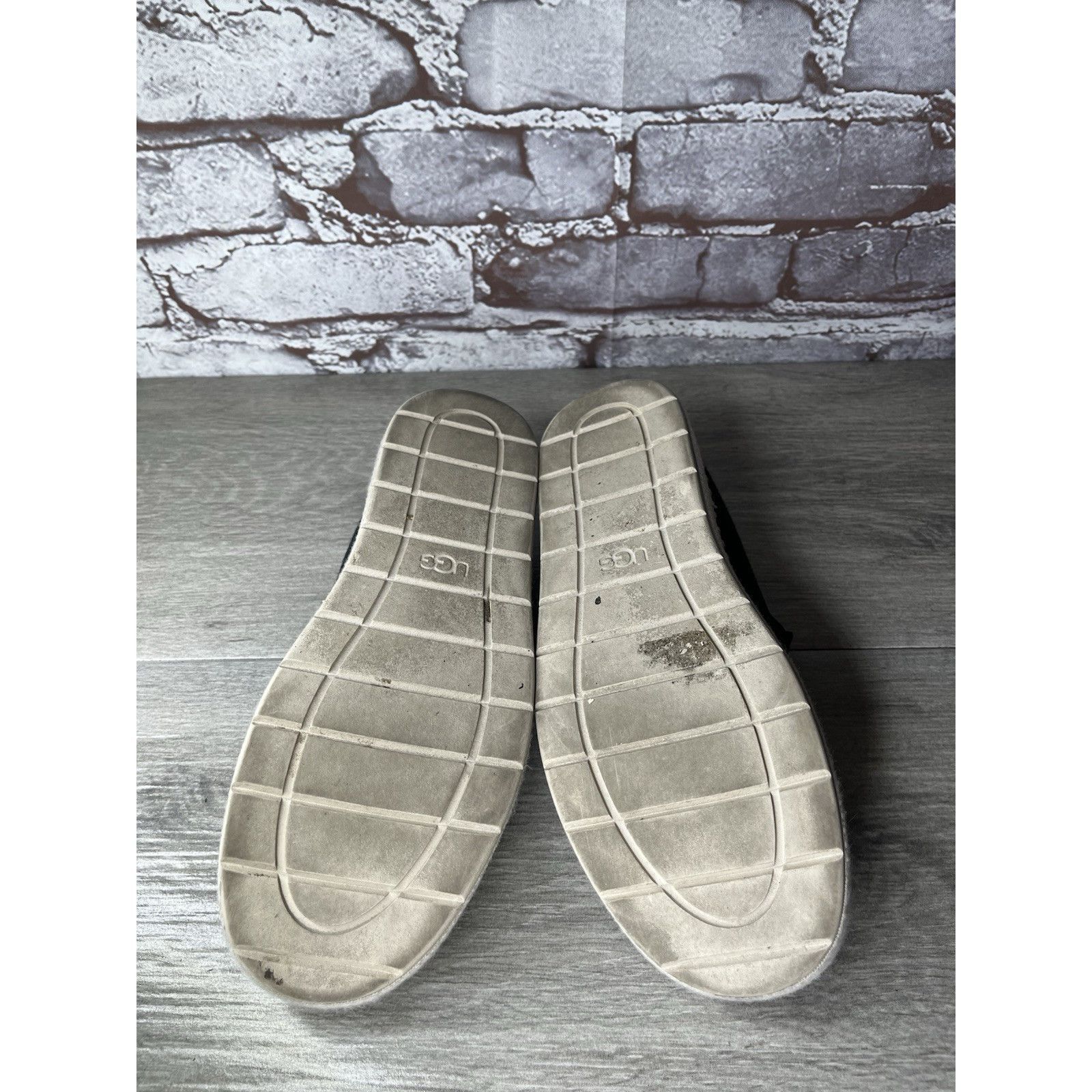 Ugg Ugg Black Delu Sneakers Canvas Slip On Mules Shoes Women’s S Size US 6 / IT 36 - 10 Thumbnail
