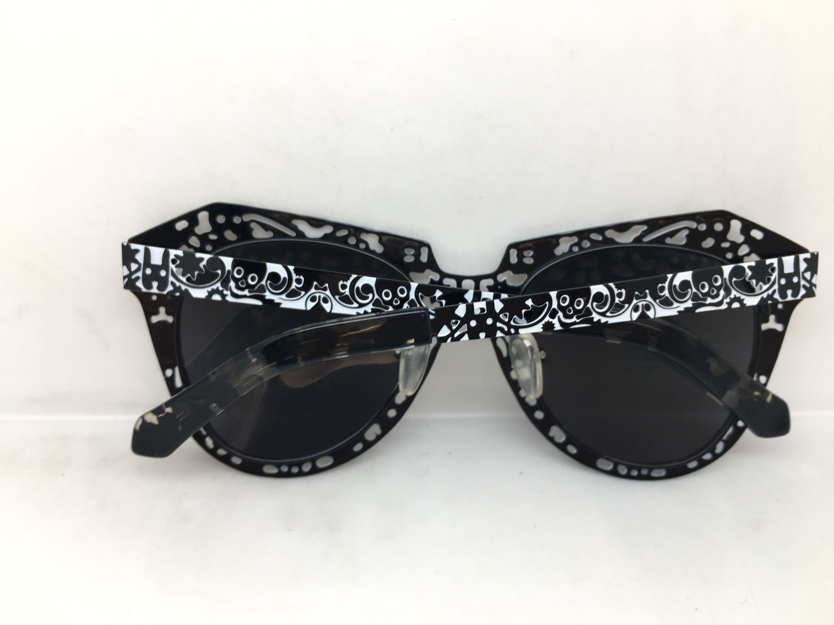 Karen Walker Karen Walker Op Art Black White Cat Eye Sunglasses Frame Size ONE SIZE - 9 Thumbnail
