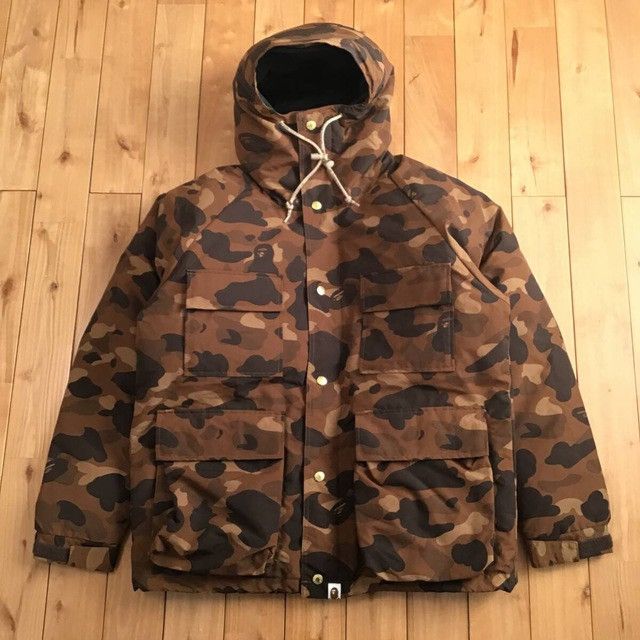 Bape 🔥Vintage🔥 BAPE CAMO Hoodie Puffer Down Jacket a bathing ape Size US M / EU 48-50 / 2 - 1 Thumbnail