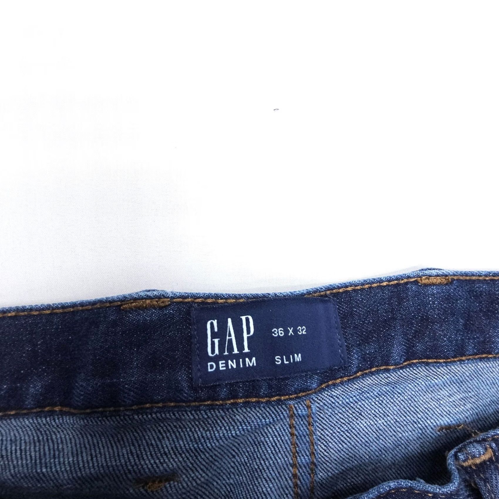 Gap Gap Jeans Mens Slim Straight 36 x 30 Inseam Dark Wash Denim Cotton Blend 5-Pocket Image Logo Button Blue USA 1969 Size US 36 / EU 52 - 3 Thumbnail