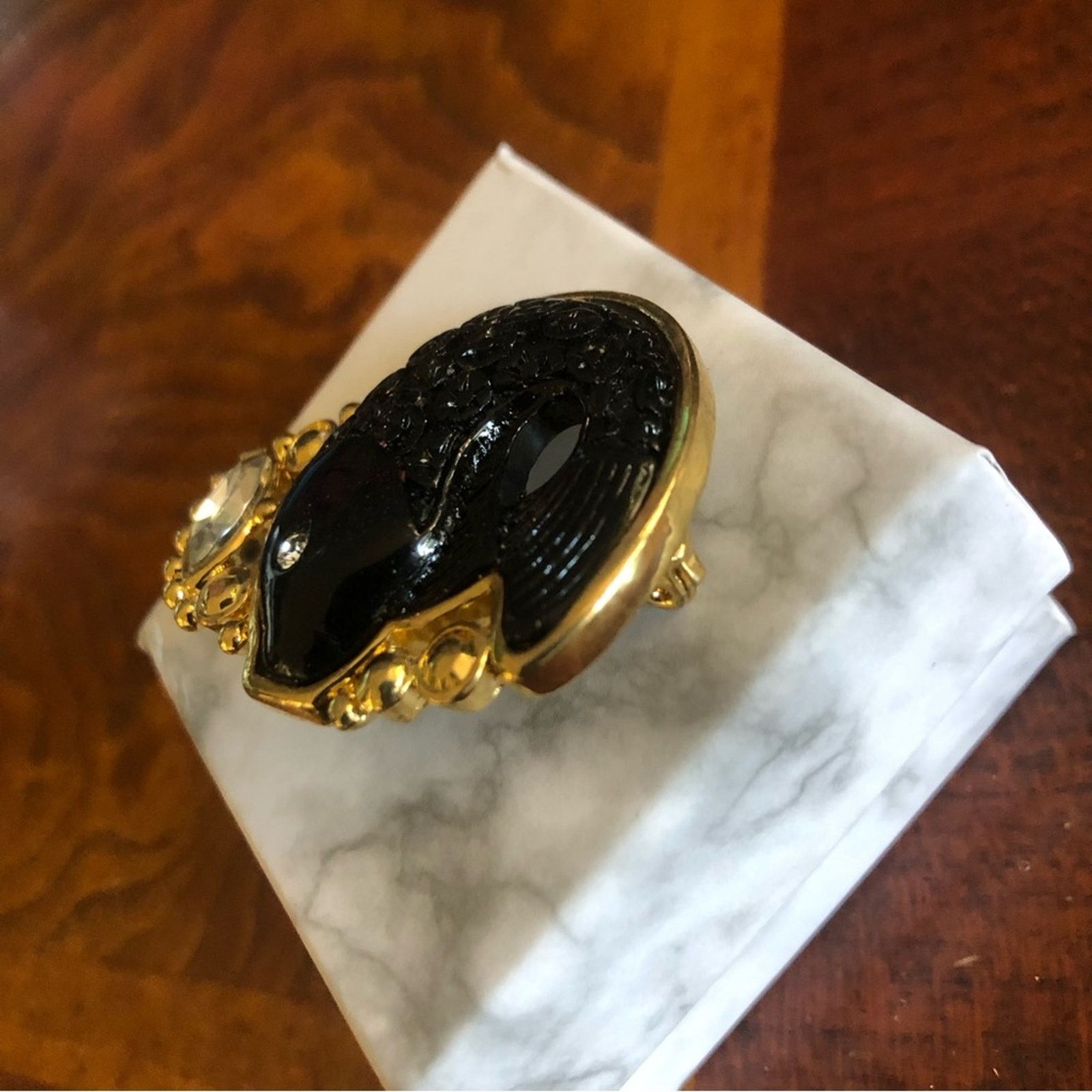 Vintage Vintage hand carved black agate fish brooch pin Size ONE SIZE - 5 Thumbnail