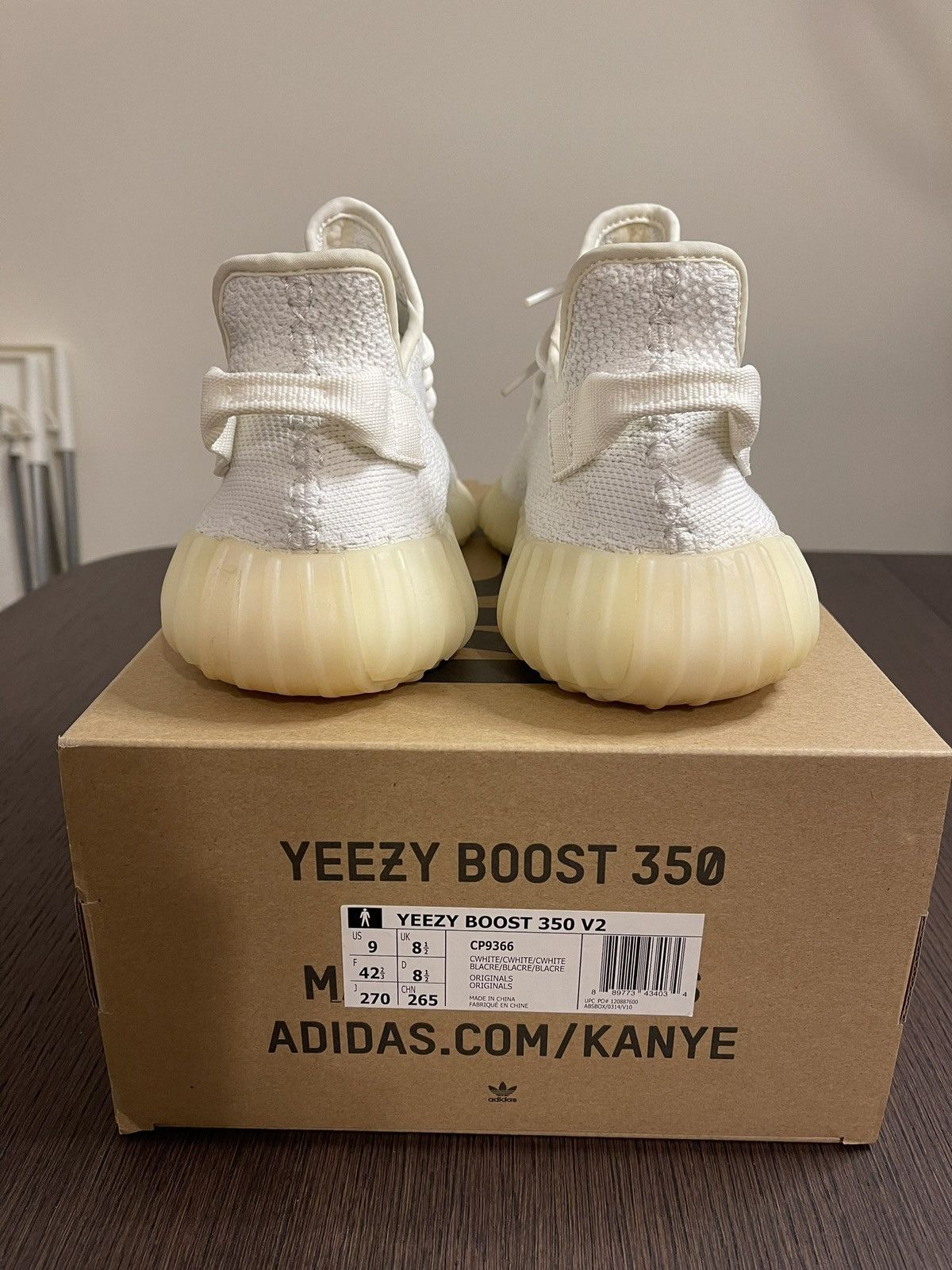 Yeezy adidas Yeezy Boost 350 V2 Cream White/Triple White - Size 9 Size US 9 / EU 42 - 10 Thumbnail
