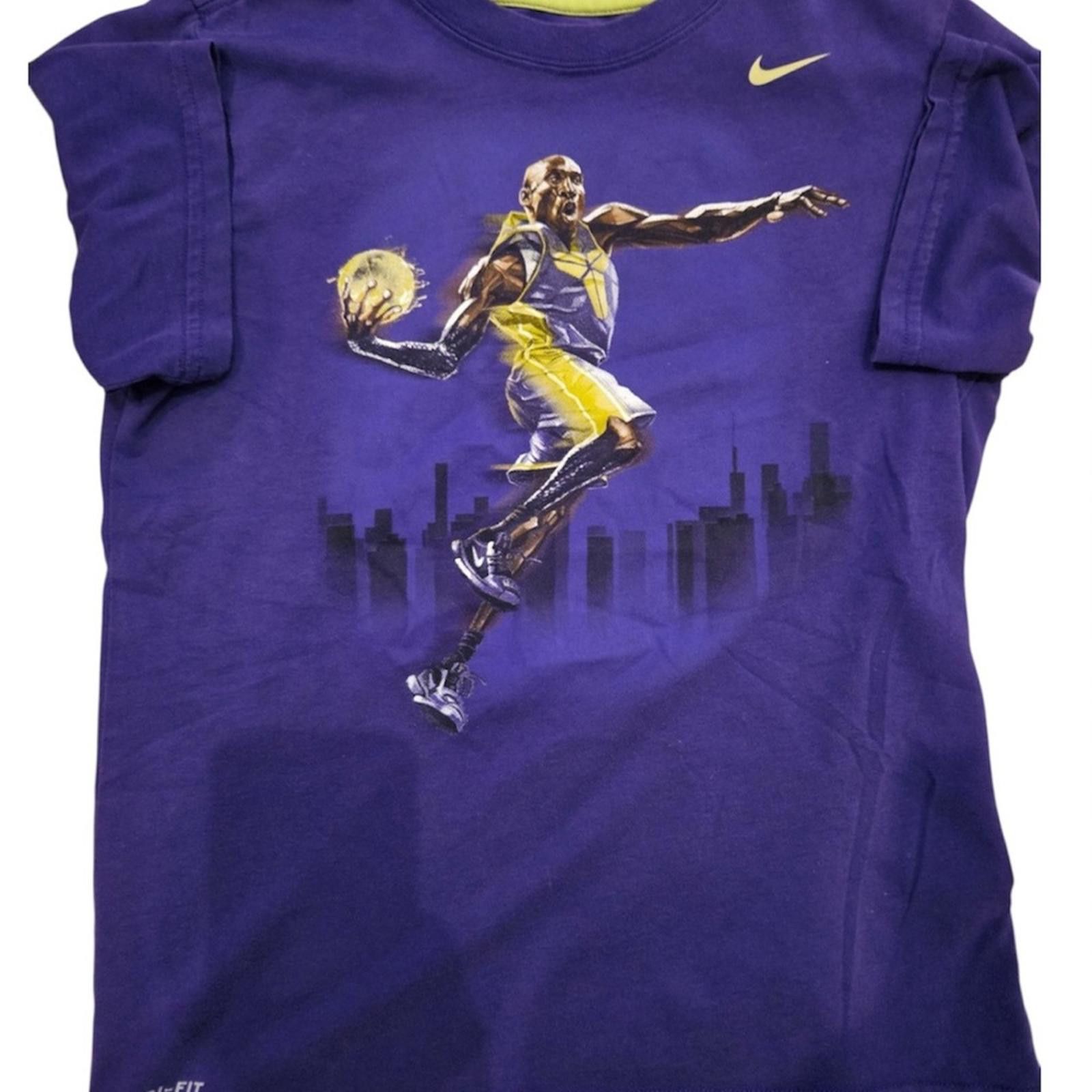 Nike KOBE Bryant Dri-Fit Youth Medium Purple LA Dunk Shirt