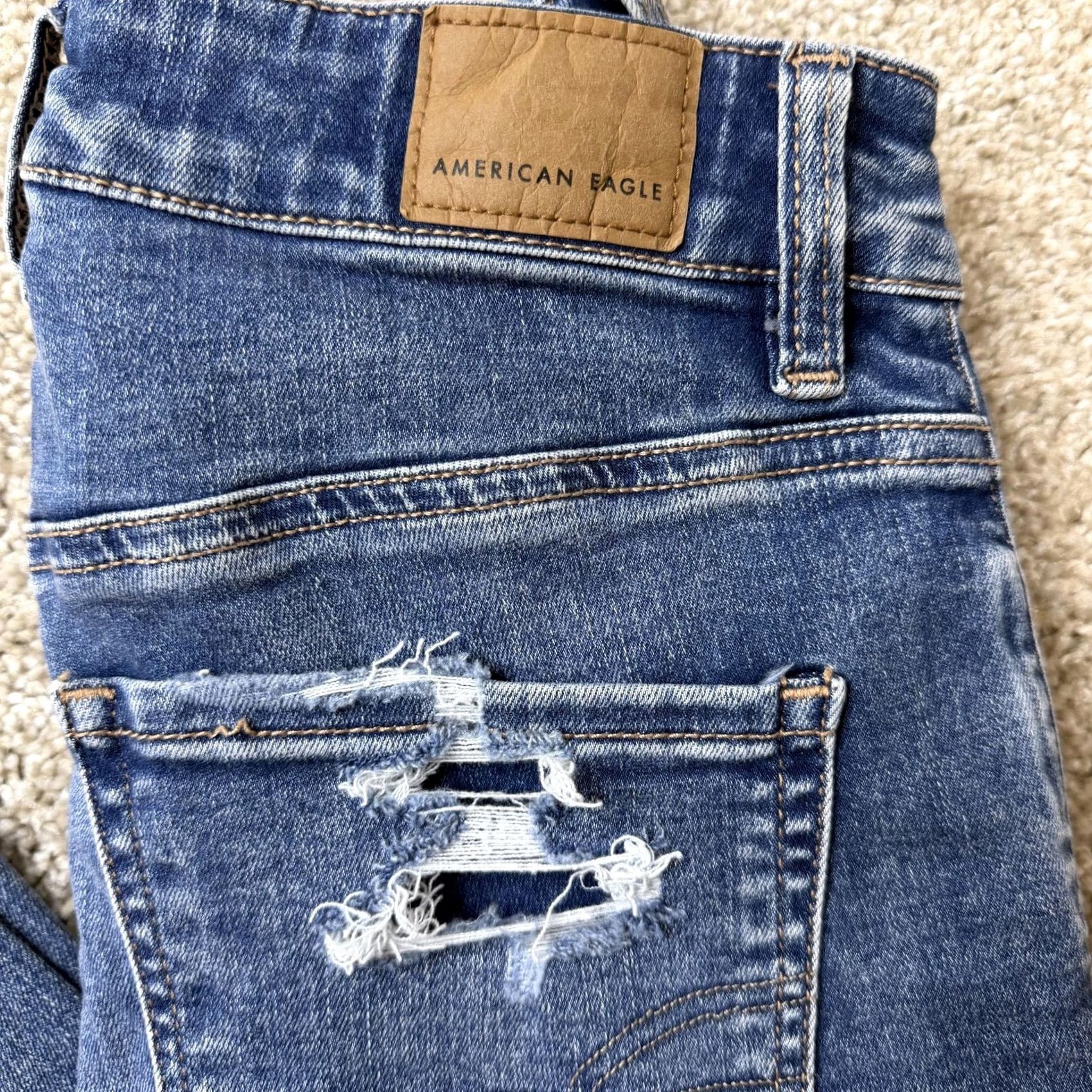 American Eagle Outfitters American Eagle Outfitters Womens 2 High Rise Jegging Jeans Med Wash Distressed Size 26" / US 2 / IT 38 - 2 Thumbnail