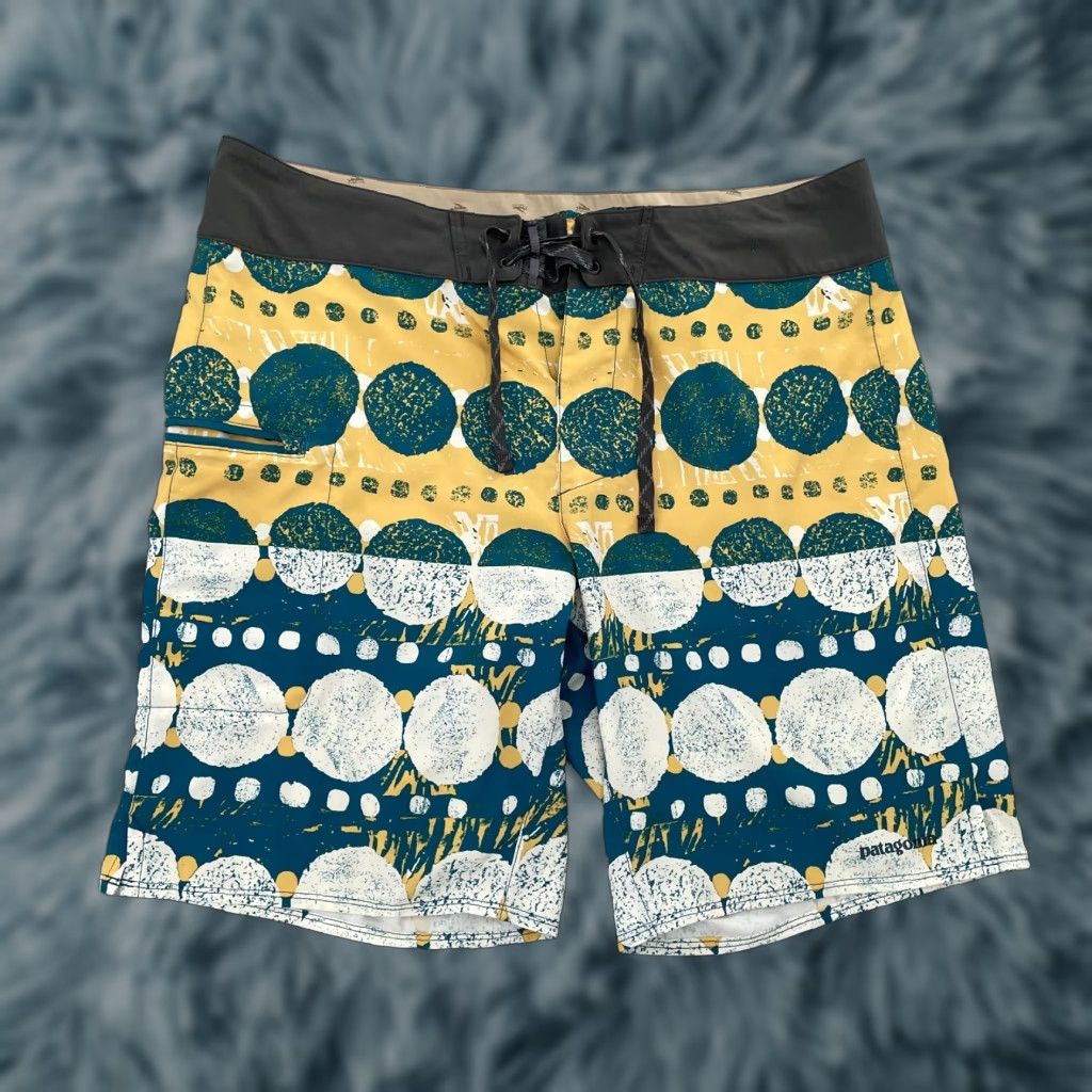 Patagonia Patagonia Shorts Adult 34 Swim Trunks Lightweight Board Outdoors Logo Mens Size US 34 / EU 50 - 1 Thumbnail