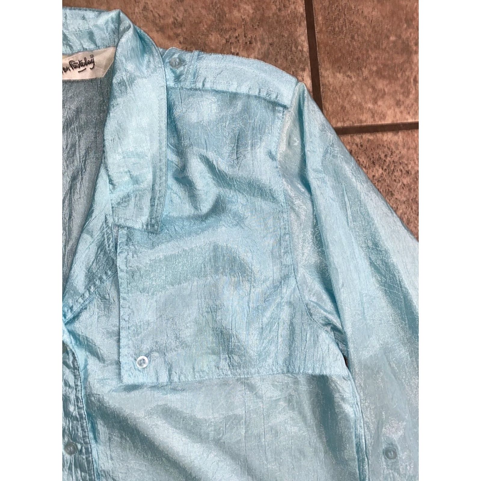 Diane von Furstenberg VINTAGE Diane von Furstenberg Teal Button-Down Blouse Women's Size S Size S / US 4 / IT 40 - 3 Thumbnail