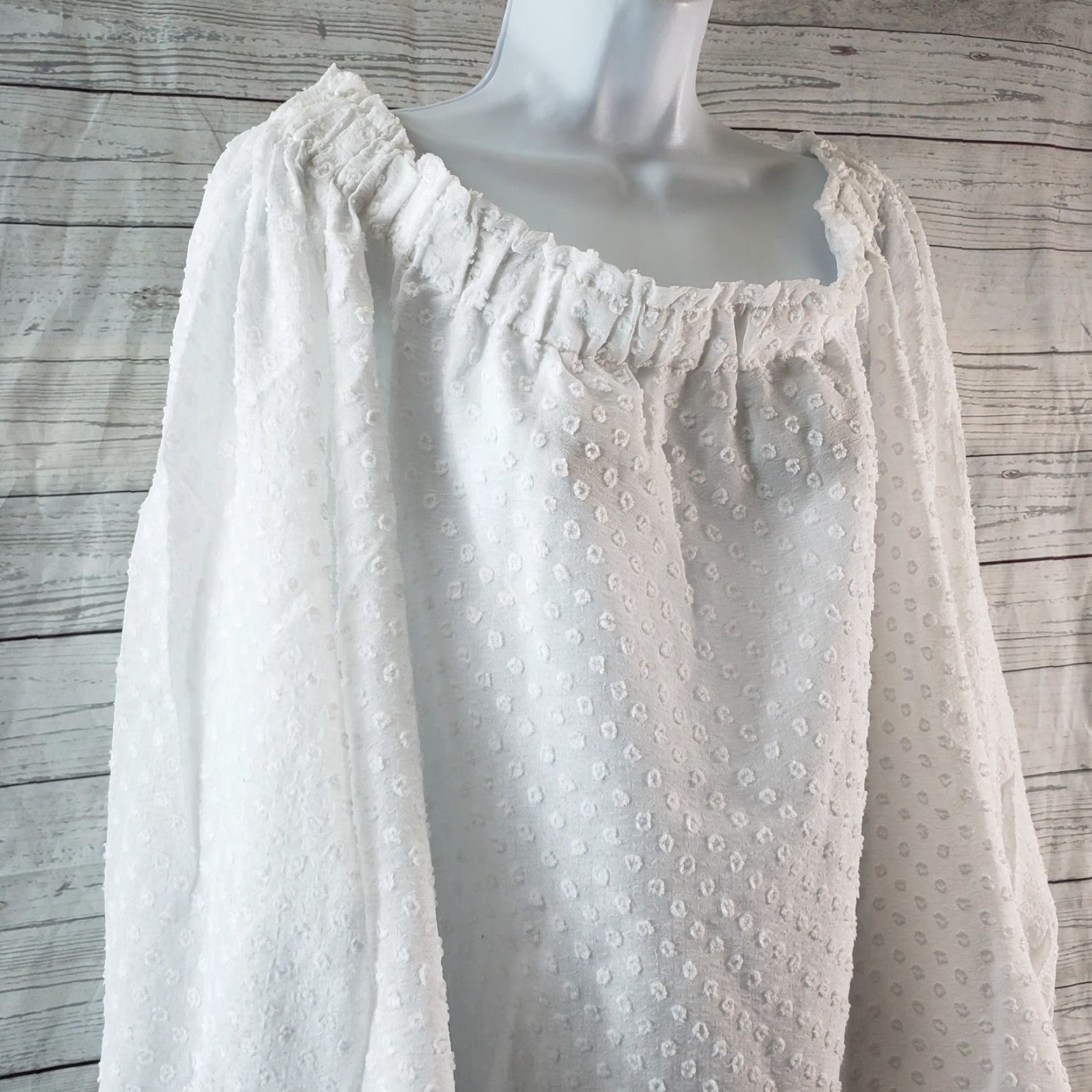 Elizabeth and James Textile Elizabeth and James Womens Off The Shoulder Top XL White Swiss Dot Blouse Shirt Size XL / US 12-14 / IT 48-50 - 2 Thumbnail