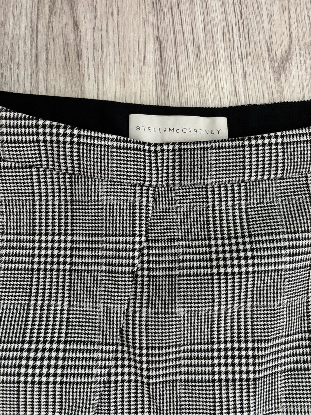 Stella McCartney Stella McCartney Houndstooth Plaid Wool Skirt Front Slit 40 Size 27" / US 4 / IT 40 - 6 Thumbnail