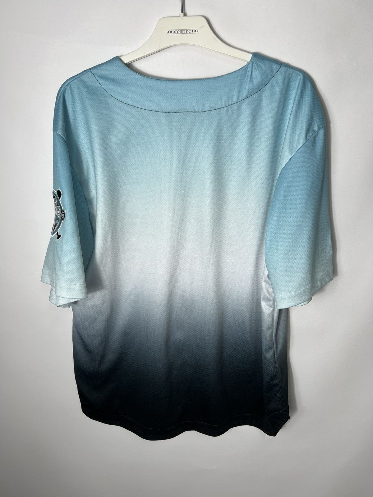Fubu Vintage streetwear Fubu Varsity Baseball Oversized Jersey Size US S / EU 44-46 / 1 - 8 Thumbnail