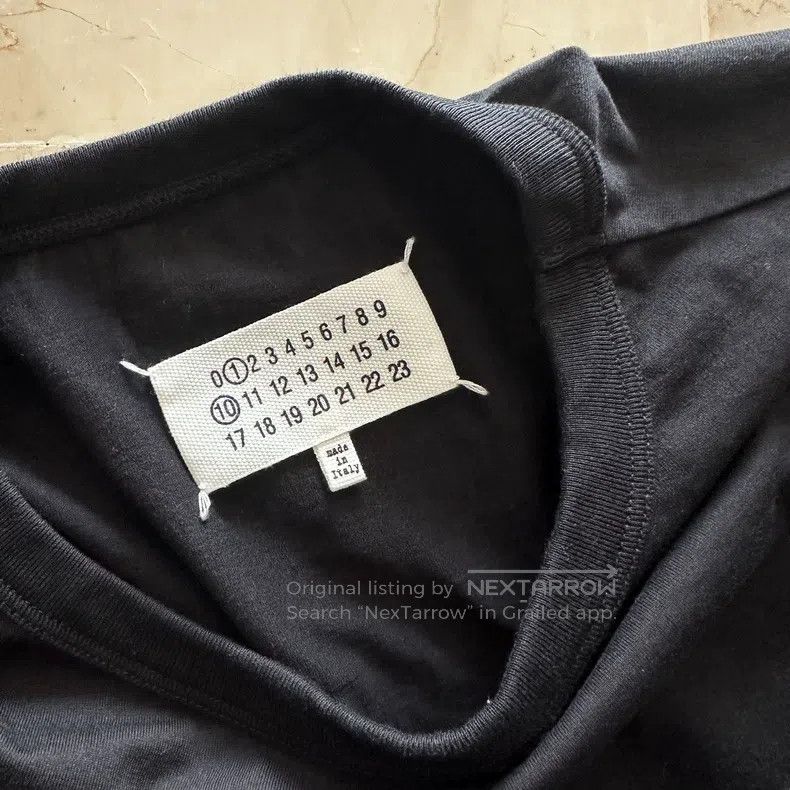 Maison Margiela Maison Margiela Black letter short sleeves Size US S / EU 44-46 / 1 - 2 Thumbnail