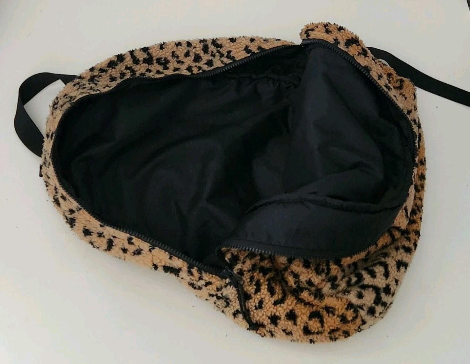 Supreme FW17 Supreme Leopard Fleece Backpack Size ONE SIZE - 6 Thumbnail