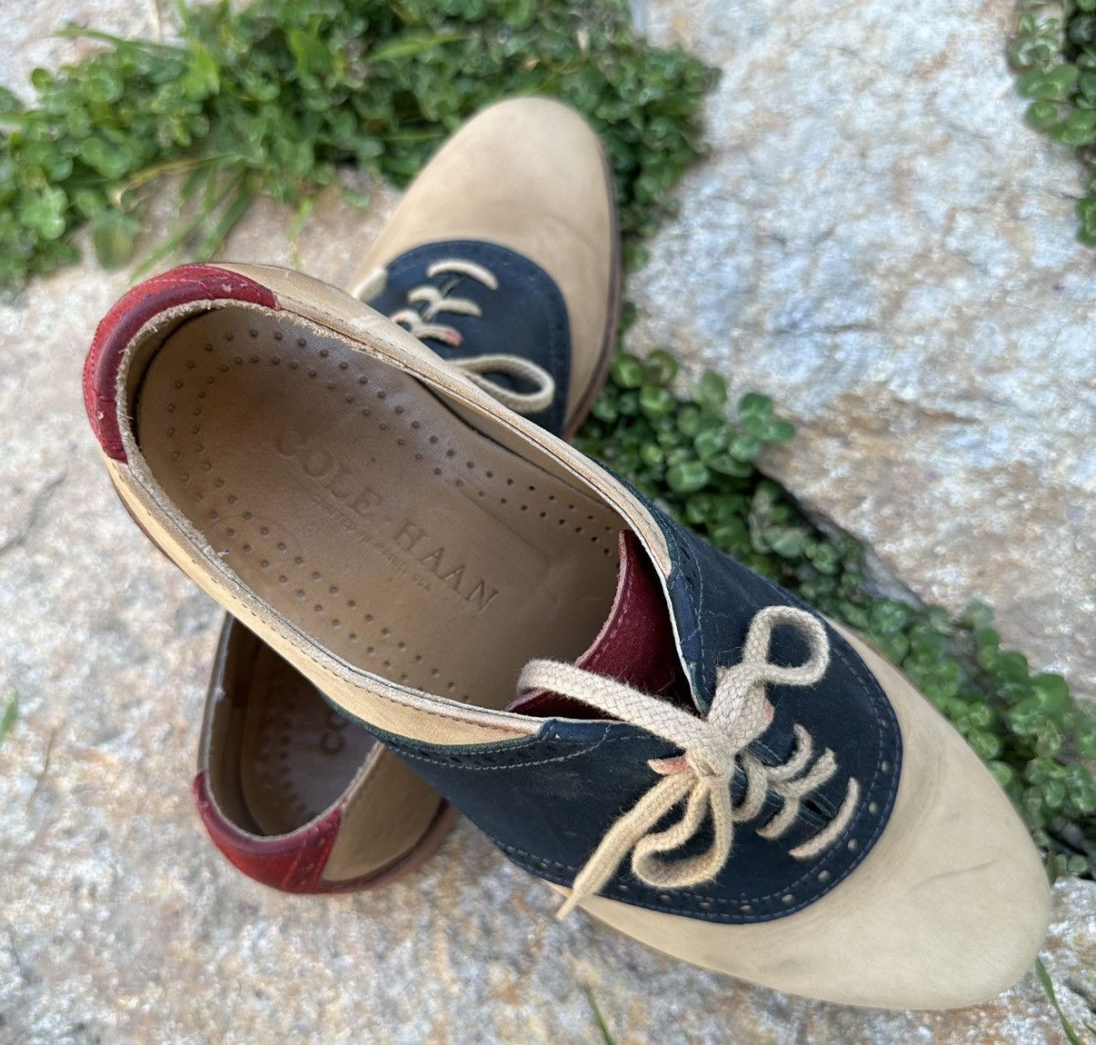 Cole Haan Vintage 90’s blue & cream Oxford suede shoes 8.5 Size US 8.5 / EU 41-42 - 4 Thumbnail