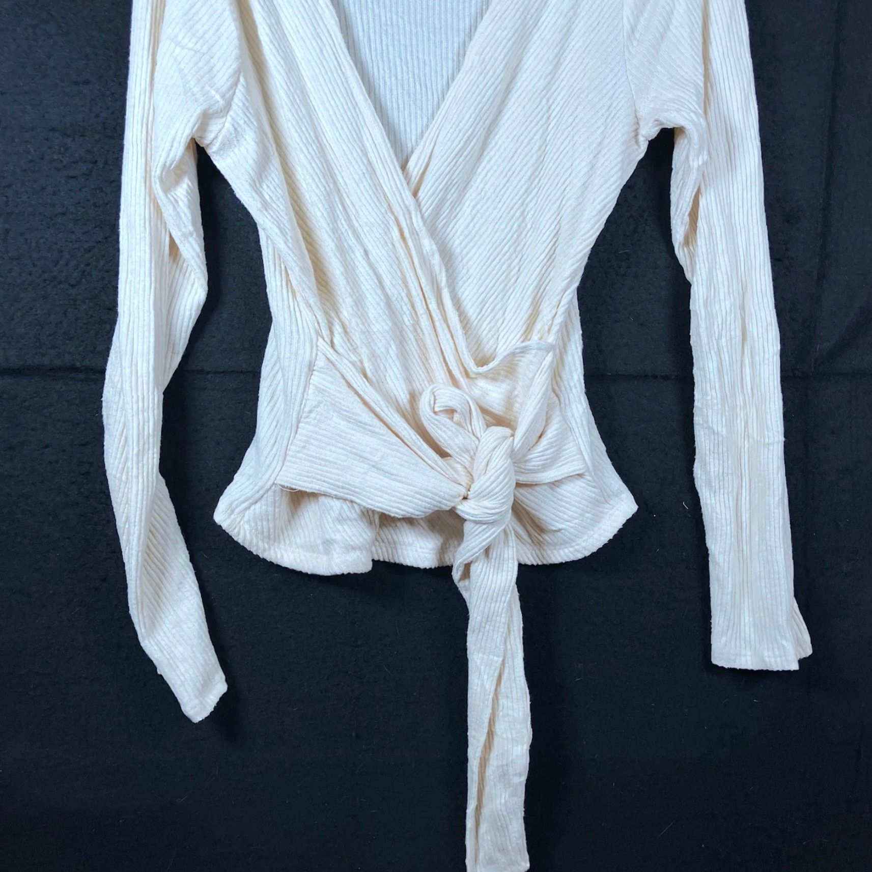 Express Express Women Sweater Cream Deep V Wrap Tie Waist Long Sleeve Knit Stretch M Size M / US 6-8 / IT 42-44 - 3 Thumbnail