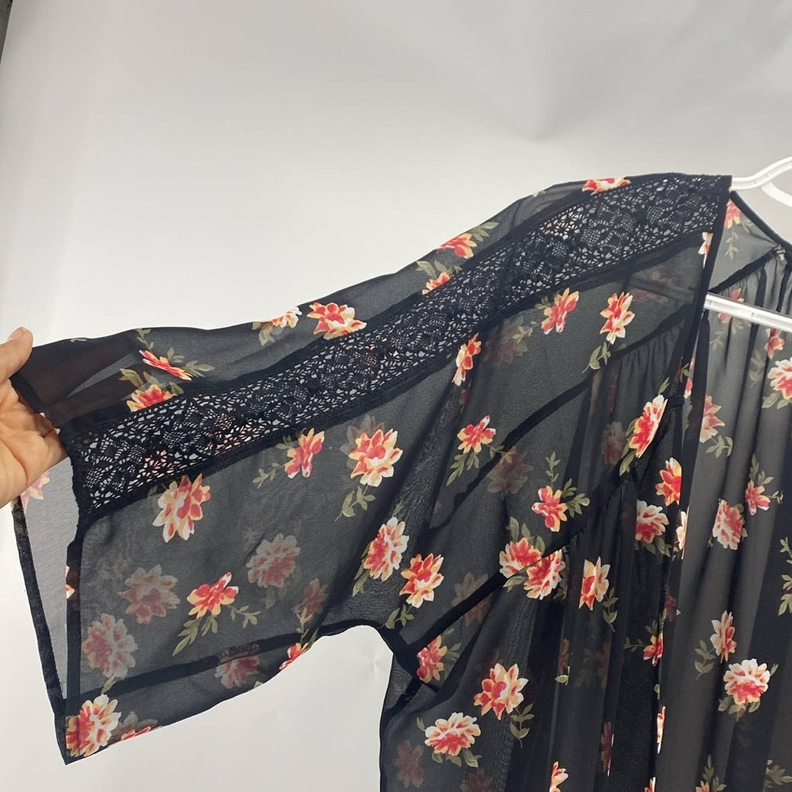 Express Express Floral kimono long line black pink bohemian witchy Size S / US 4 / IT 40 - 2 Preview