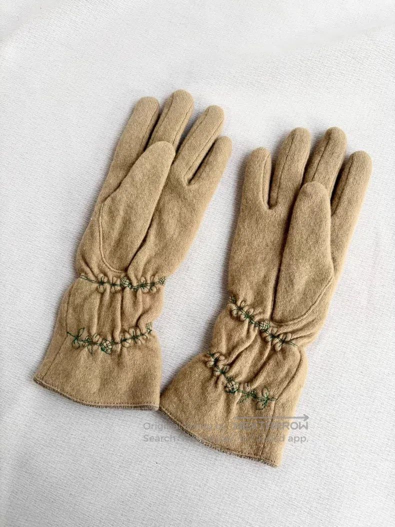 Vivienne Westwood Vivienne Westwood 3D Ruffle Saturn Small Leaf Gloves Size ONE SIZE - 4 Thumbnail
