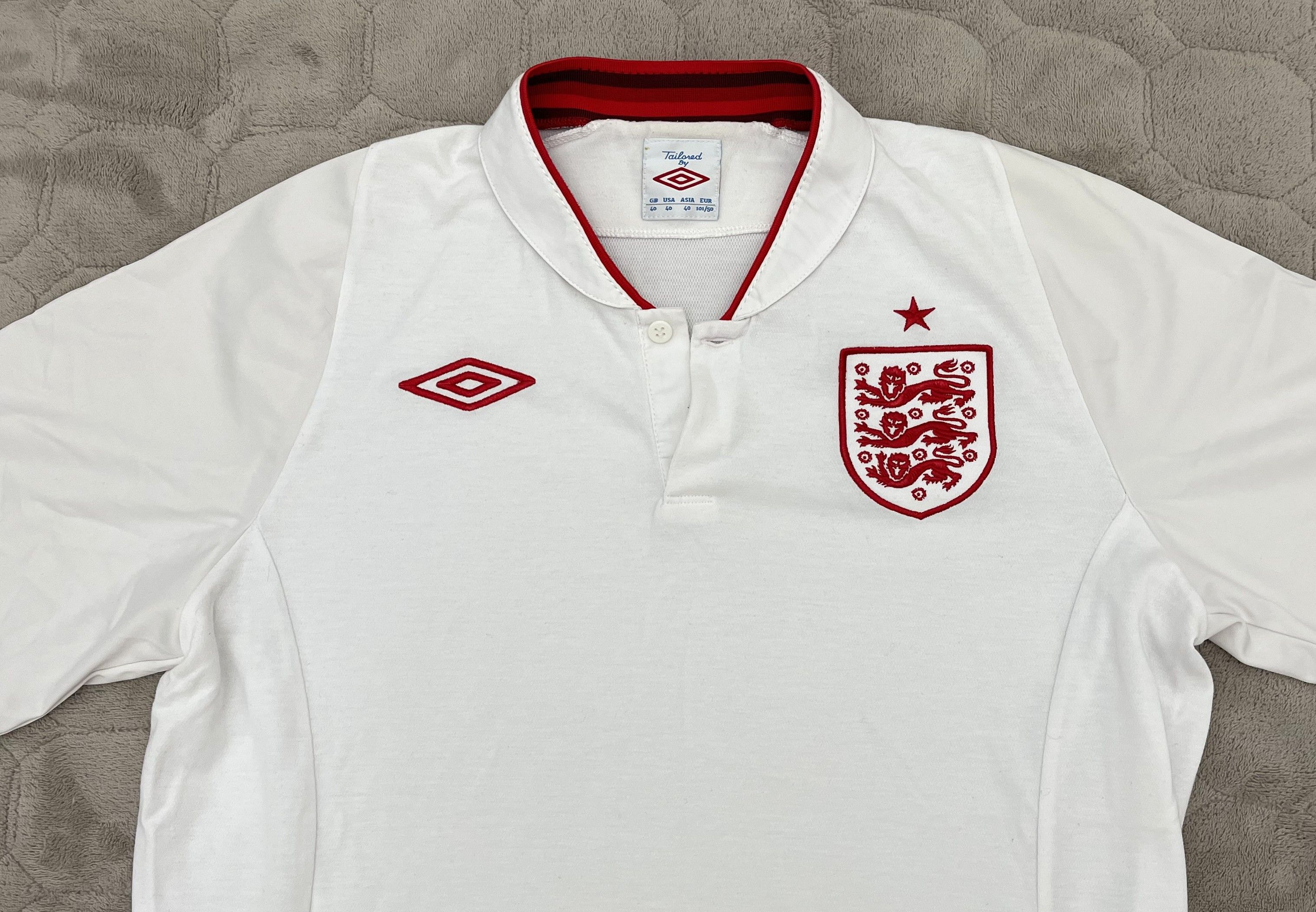 Umbro UMBRO ENGLAND Football Size US M / EU 48-50 / 2 - 2 Thumbnail