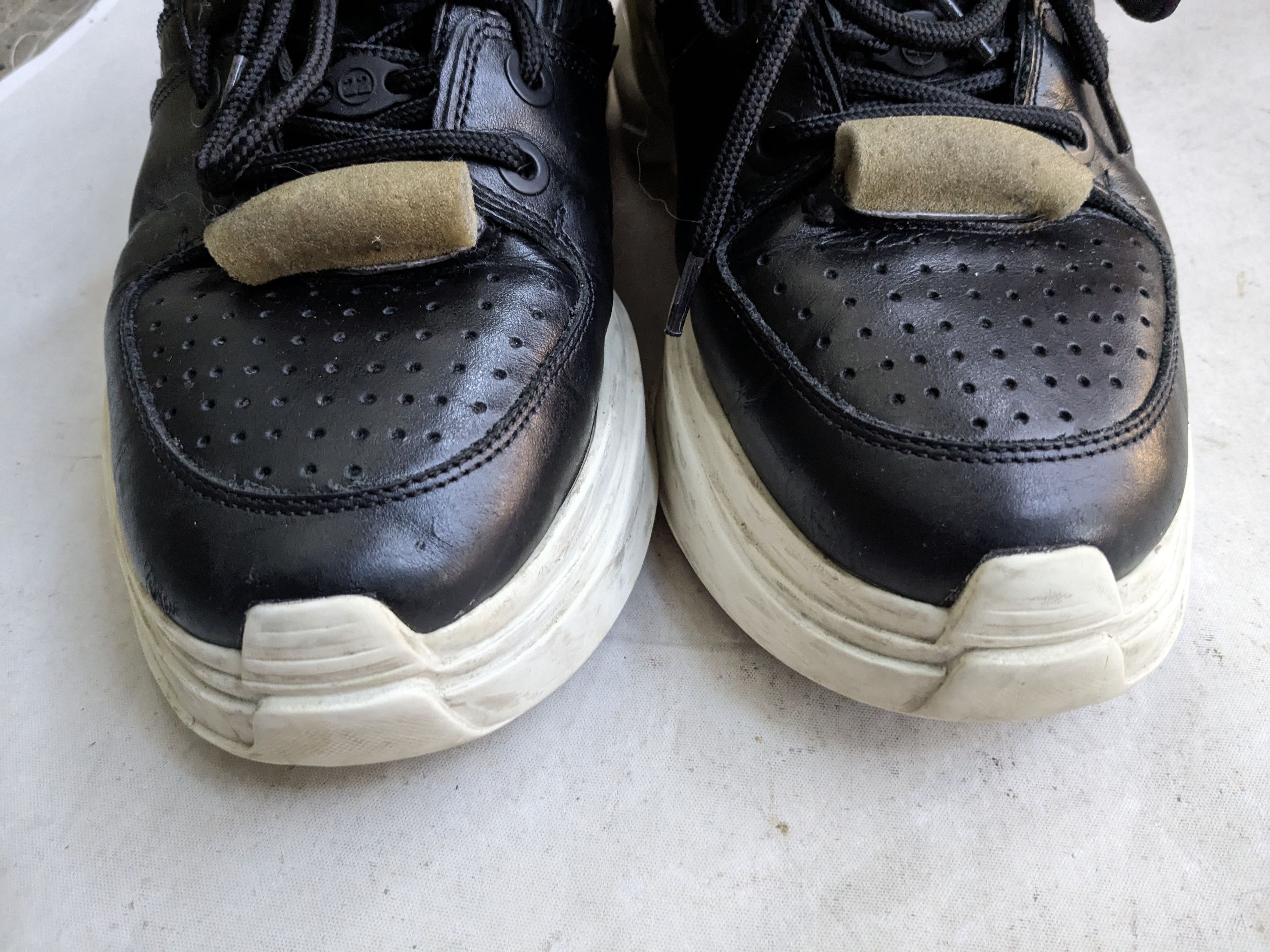 Maison Margiela Maison Margiela Retrofit Black 9 42 Sneakers Leather Size US 9 / EU 42 - 2 Thumbnail