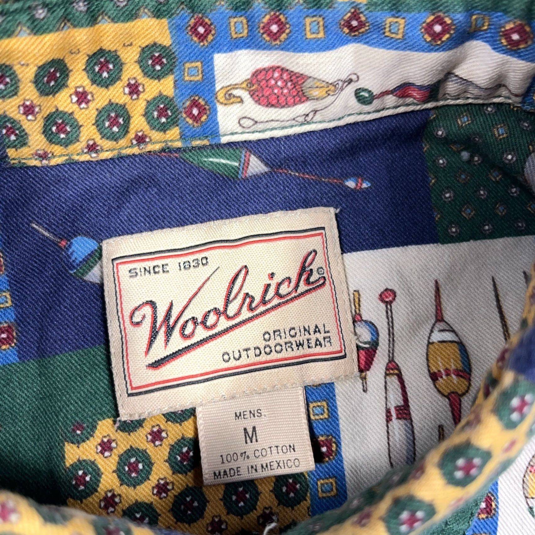 Vintage VINTAGE Woolrich Shirt Men M Blue Button-Up Camping/ Fishing Print Camp Modern, Preppy, Classic, American Woolrich Shirt Mens M Blue Button-Up Size US M / EU 48-50 / 2 - 5 Thumbnail