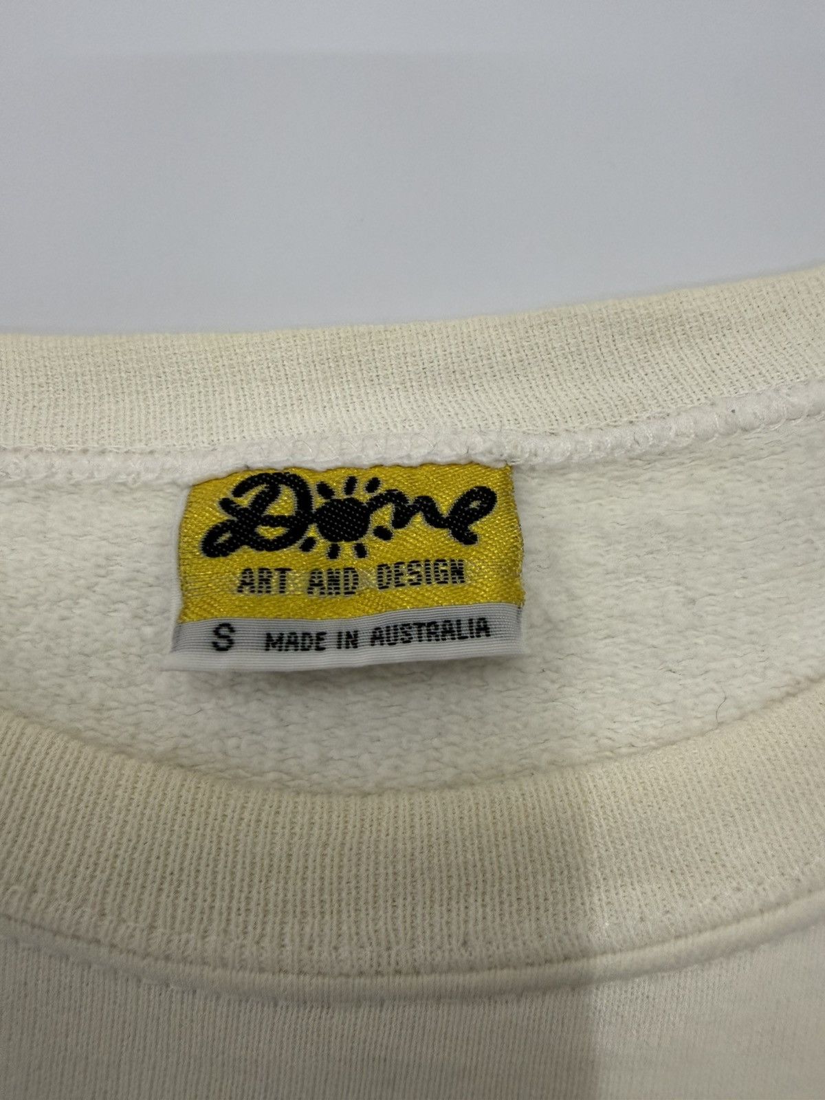 The Australian Outback Collection 🔥 90's Ken Done Map AUSTRALIA iconic Graphic Sweatshirt - S Size US S / EU 44-46 / 1 - 10 Thumbnail