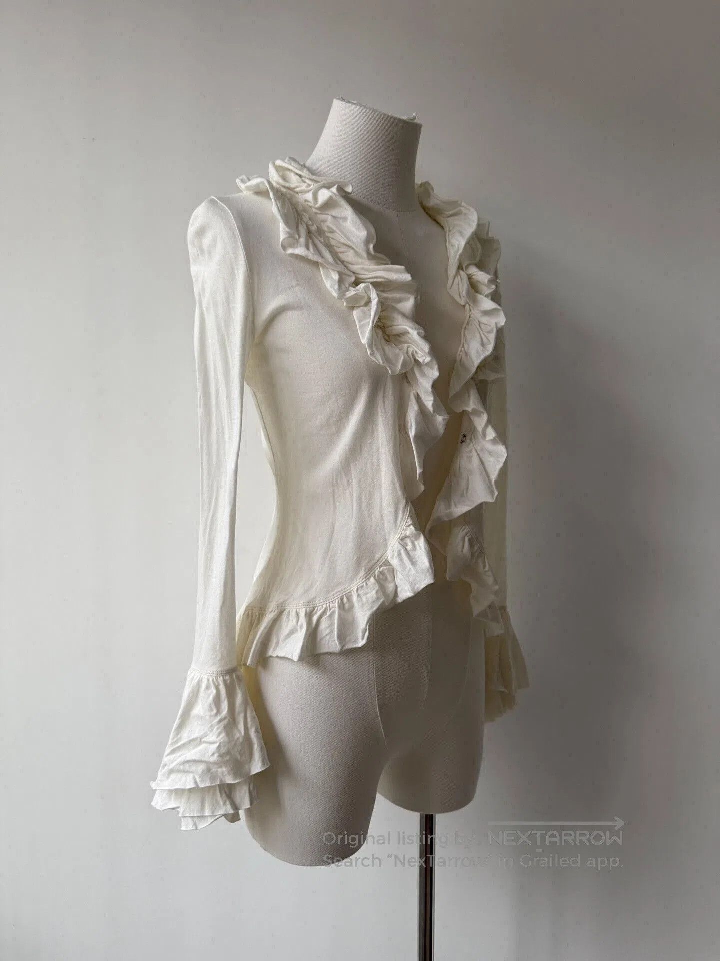Jean Paul Gaultier Jean Paul Gaultier Ruffled Cream Top. Size XS / US 0-2 / IT 36-38 - 4 Thumbnail