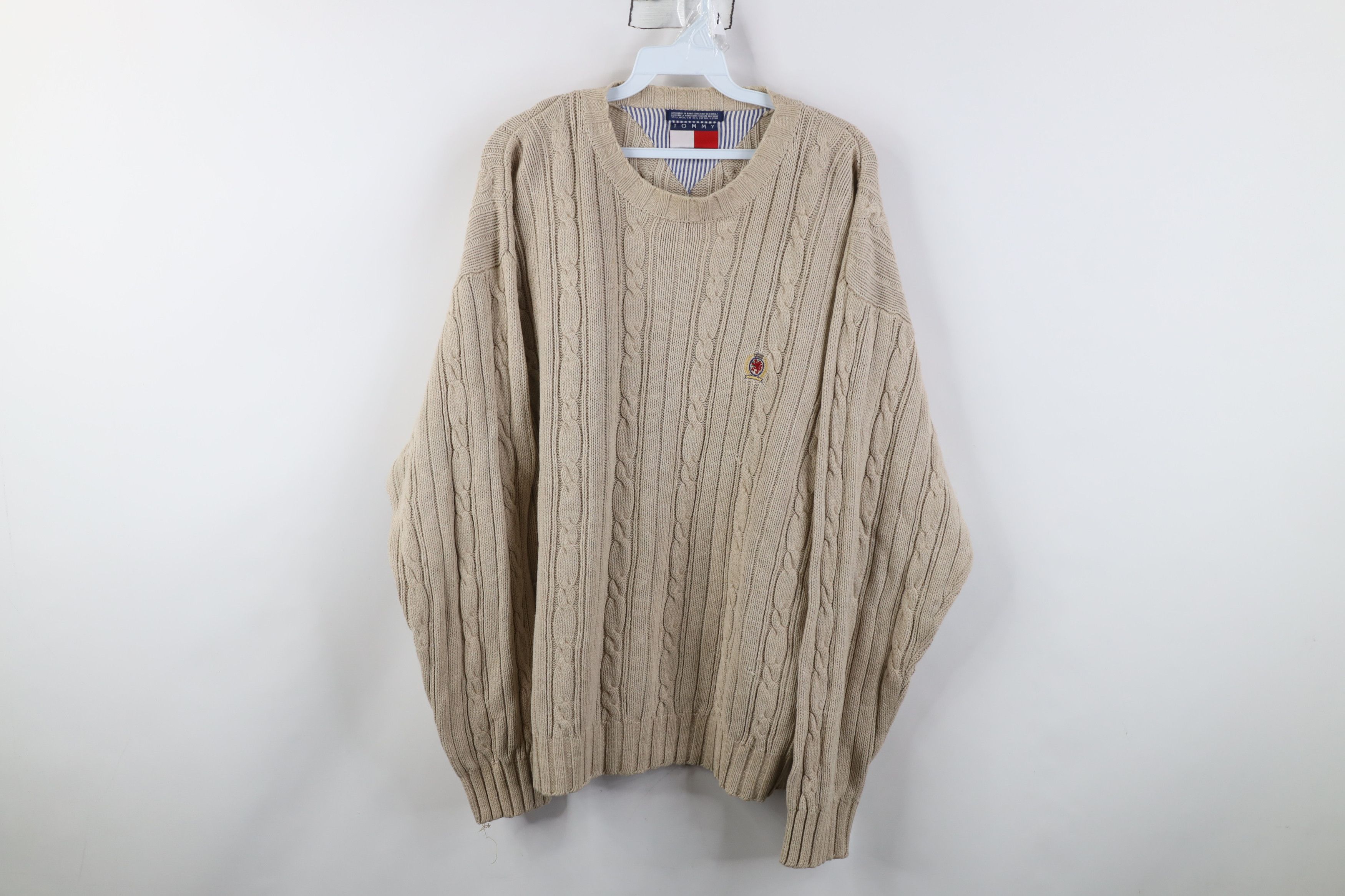 Tommy Hilfiger Vintage 90s Tommy Hilfiger Cable Knit Fisherman Sweater Size US L / EU 52-54 / 3 - 1 Thumbnail