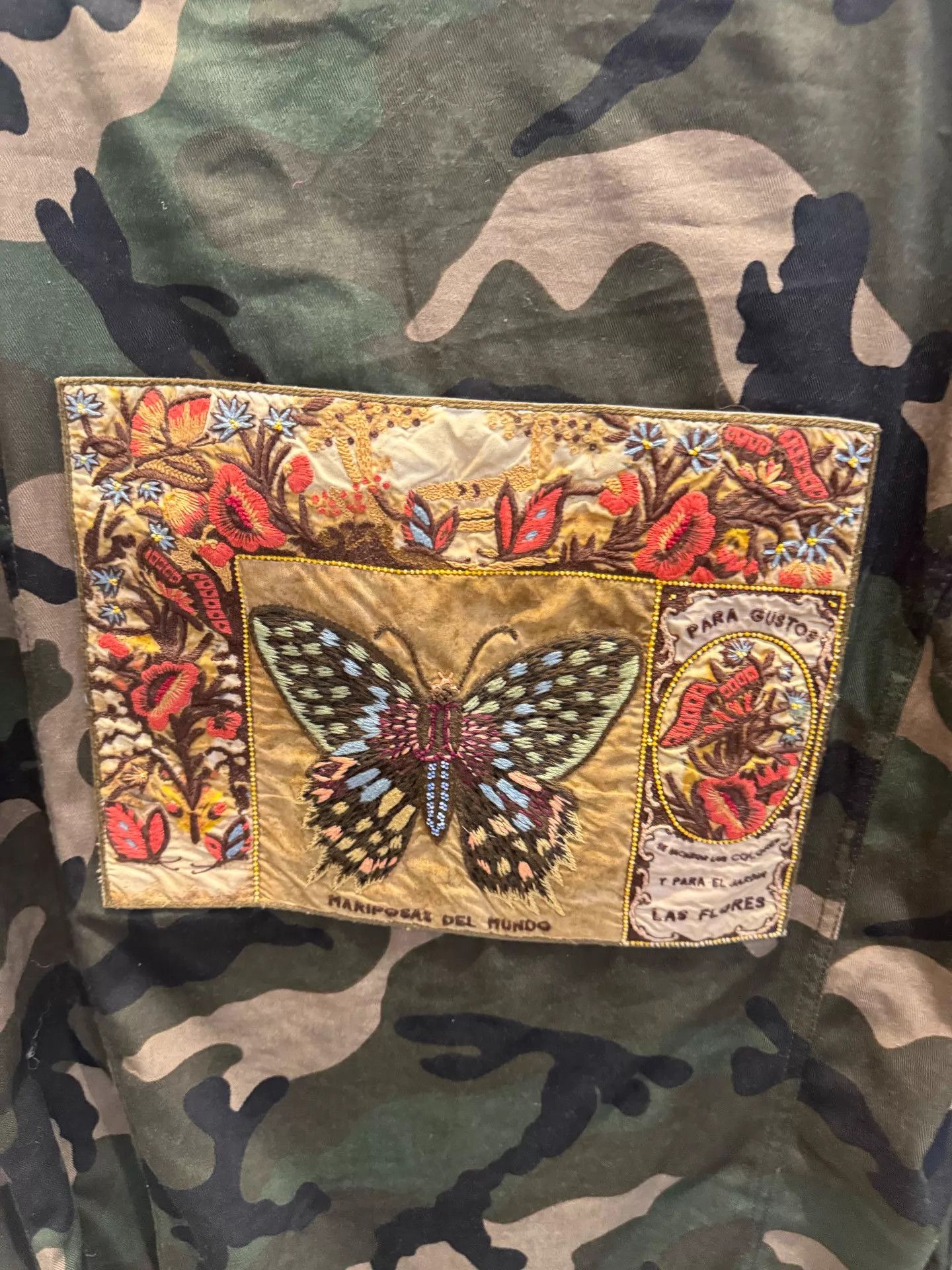 Valentino Valentino Men's Camo Embroidered Patches Jacket Size 46 Size US S / EU 44-46 / 1 - 4 Thumbnail