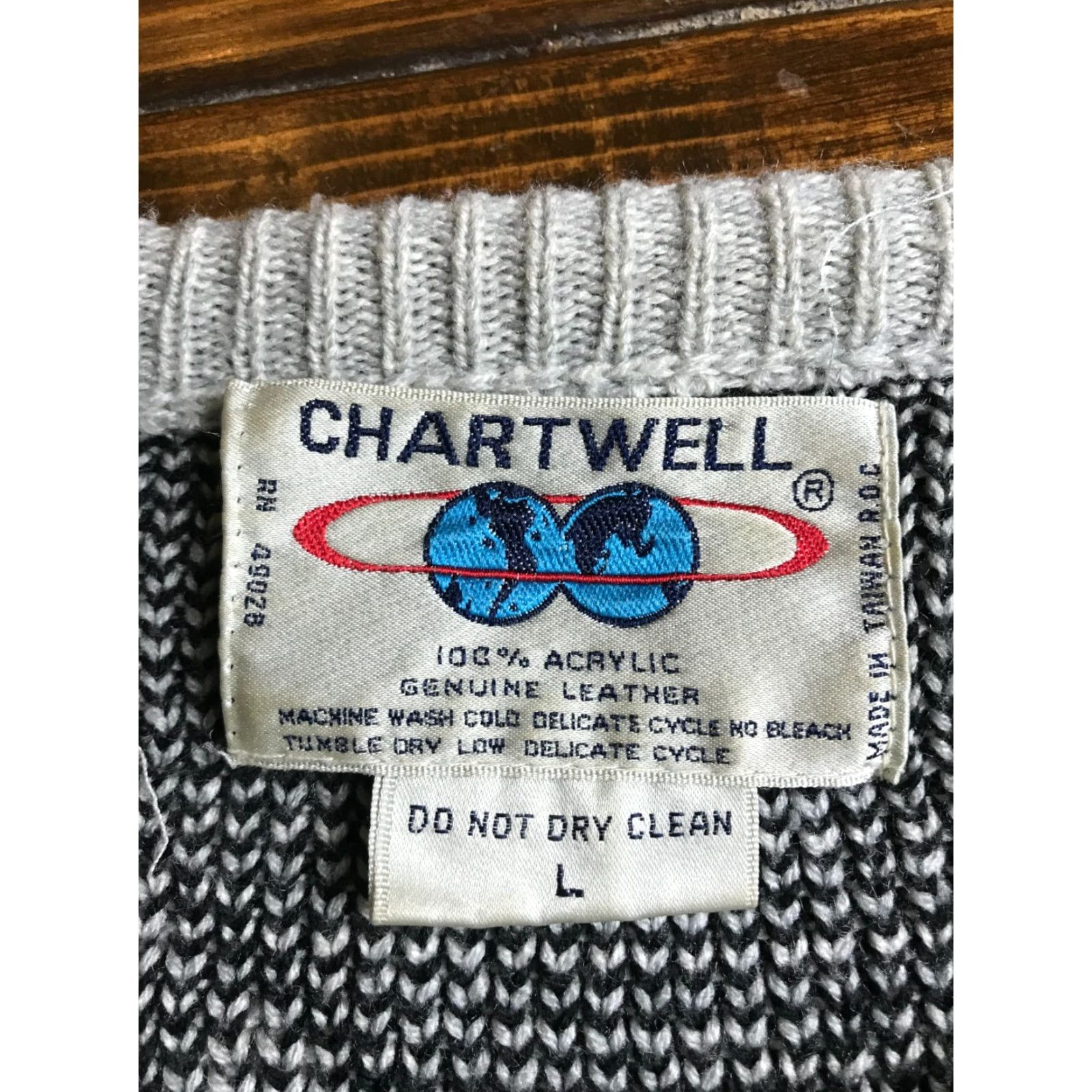 Vintage Chart Well Sweater Men's Size Large Gray Black Geometric Vintage Pullover Size US L / EU 52-54 / 3 - 7 Thumbnail