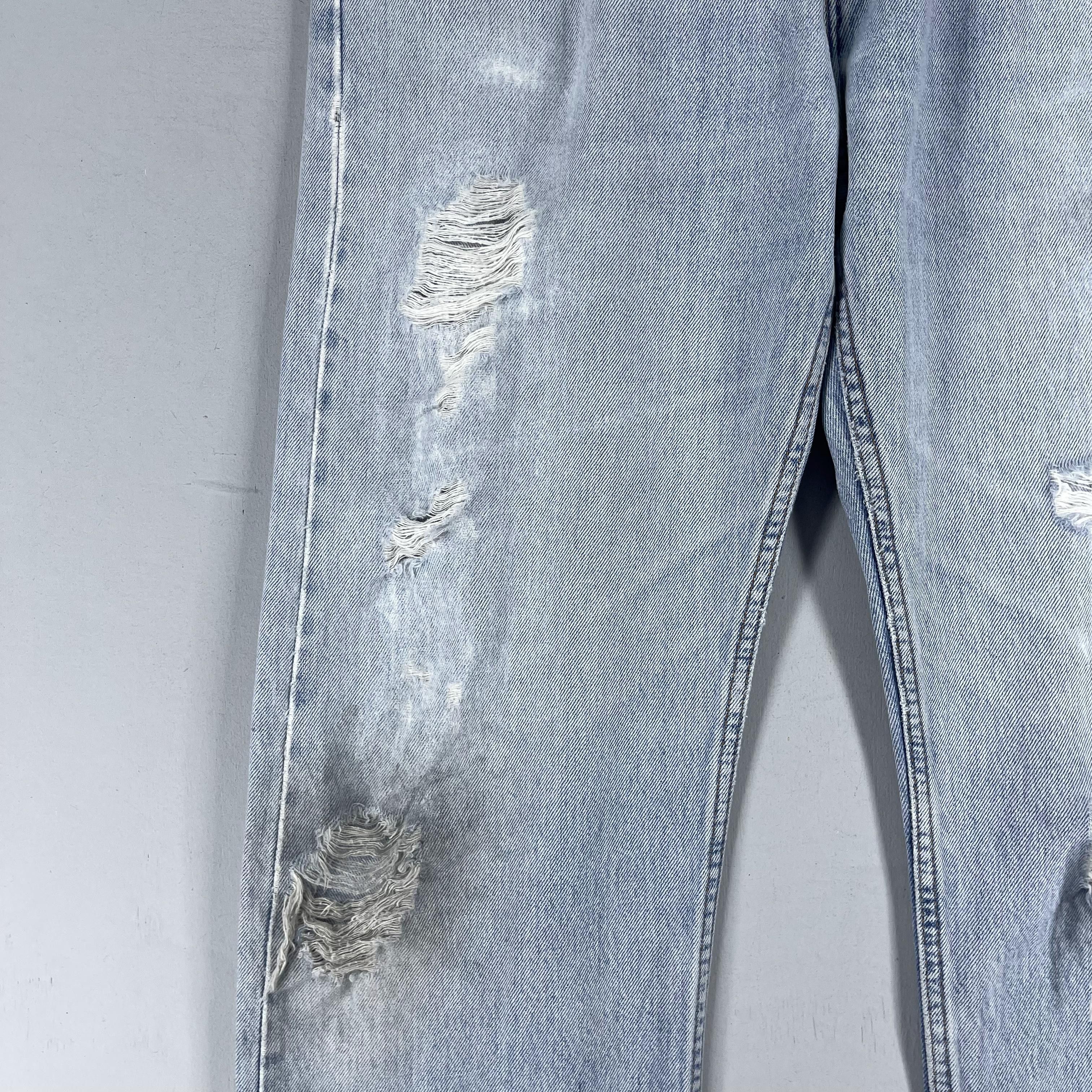 Levi's × Levi's Vintage Clothing Vintage Levis 505 Distressed Dirty Knee Ripped Jeans Size US 35 - 4 Thumbnail