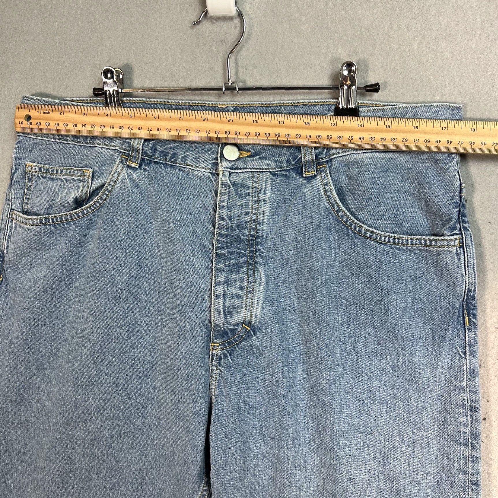 Cos VINTAGE COS Jeans Adult Mens 34 x 27 Blue Light Wash Denim Mid Rise Straight Size US 34 / EU 50 - 3 Thumbnail
