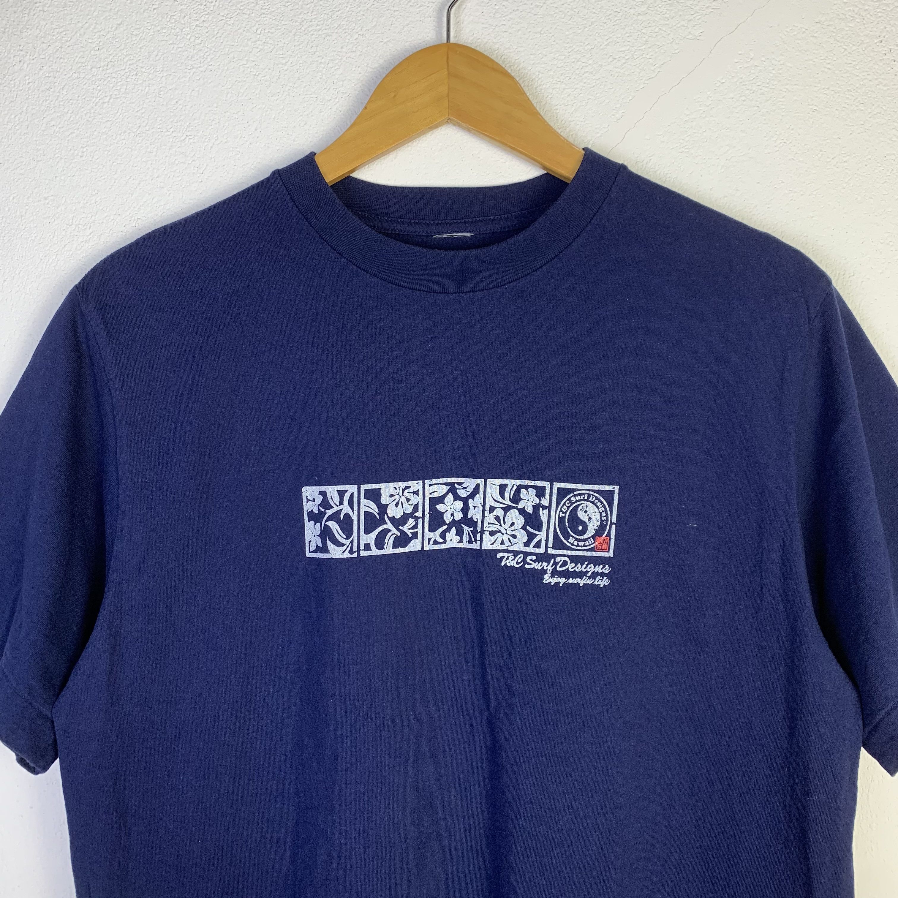 Other RARE VINTAGE T&C SURF DESIGNS SINGLE STITCH Size US M / EU 48-50 / 2 - 5 Thumbnail