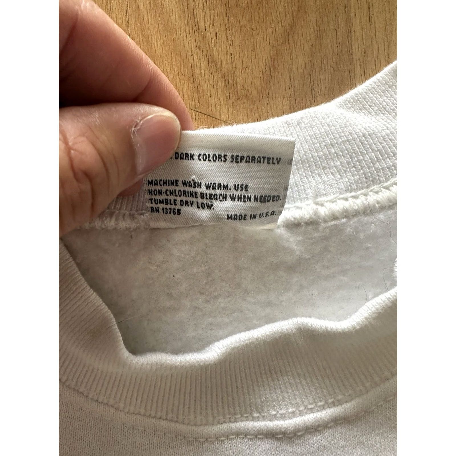 Disney VINTAGE Disney Mickey Mouse Sweatshirt Size Large White RARE 80s Sweater Unisex Size US L / EU 52-54 / 3 - 5 Thumbnail