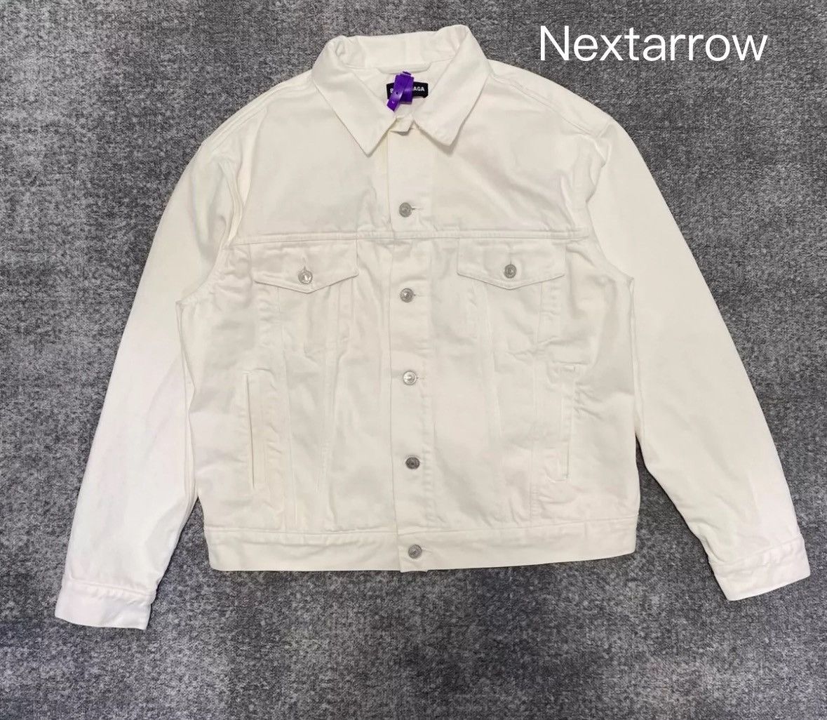 Balenciaga Balenciaga back logo white denim jacket2412-Nextarrow Size US S / EU 44-46 / 1 - 1 Thumbnail