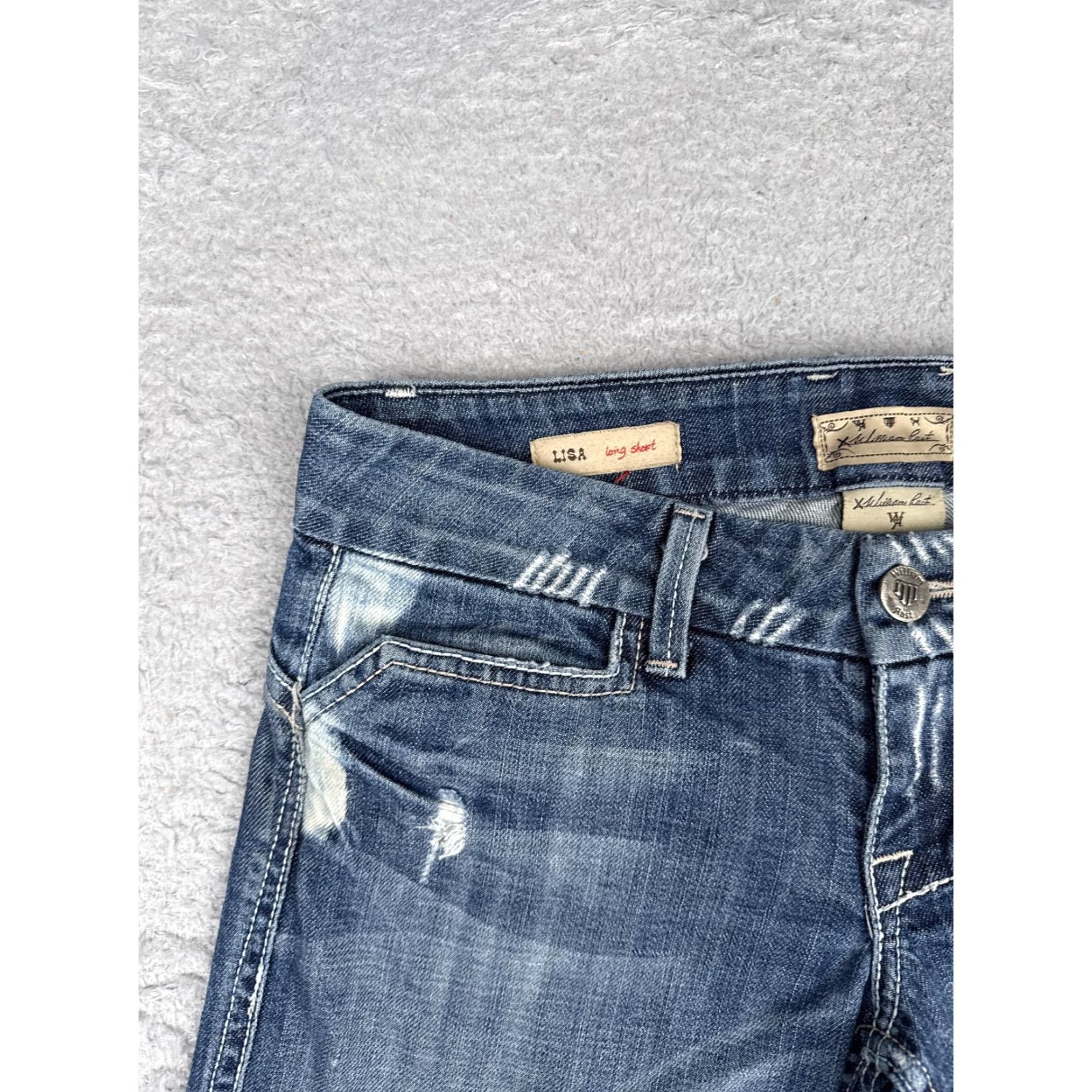 Vintage William Rast Shorts Womens 26x7 Blue Distressed Cut-Off Short Lisa Long Short Denim Size 26" / US 2 / IT 38 - 4 Thumbnail