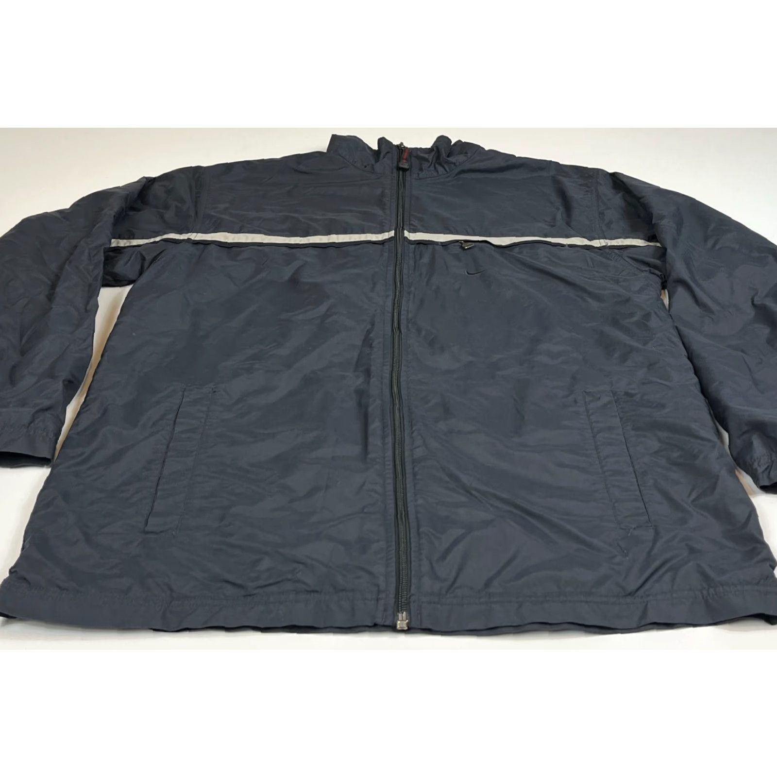 Nike VINTAGE Nike Men's Full Zip Windbreaker Jacket Lined Pockets Gray Size L Size US L / EU 52-54 / 3 - 6 Thumbnail