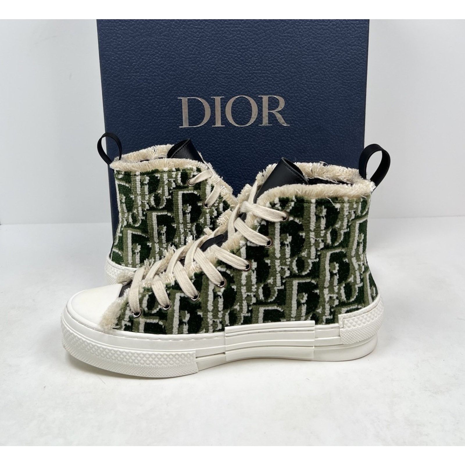 Dior Size 37EU/5M - Dior b23 Oblique Olive Tapestry High Size US 5 / EU 37 - 6 Thumbnail