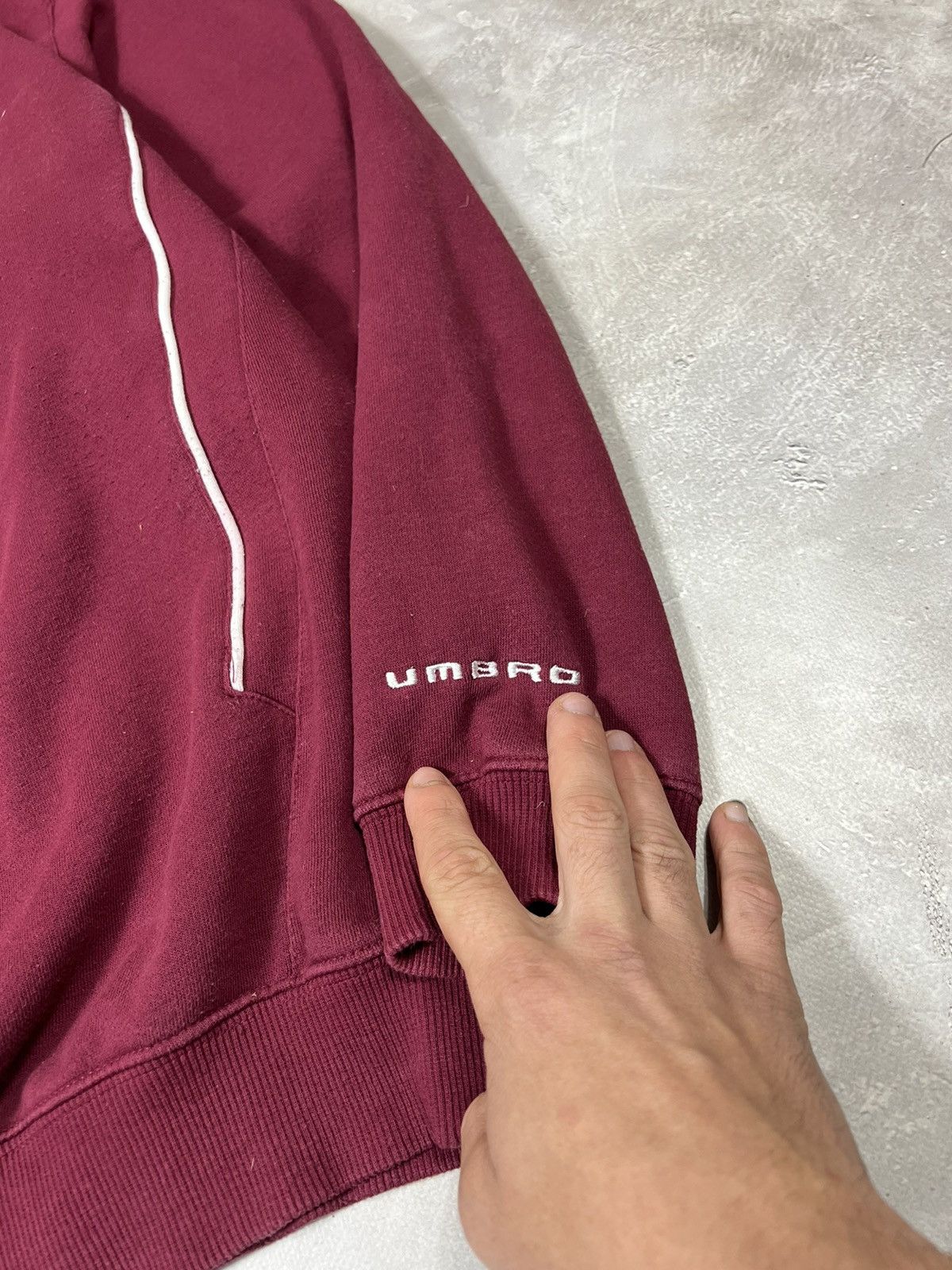 Umbro Vintage Umbro Baggy Y2k Sweatshirt Size US XL / EU 56 / 4 - 3 Thumbnail