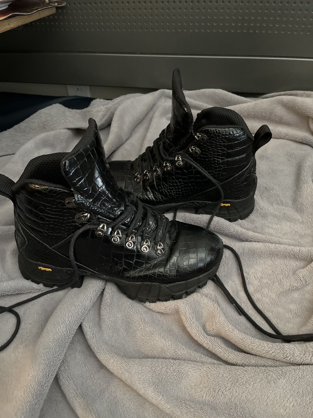 1017 ALYX 9SM × ROA 1017 ALYX 9SM Black Roa Croc Hiking Boots Size US 8 / IT 38 - 6 Thumbnail