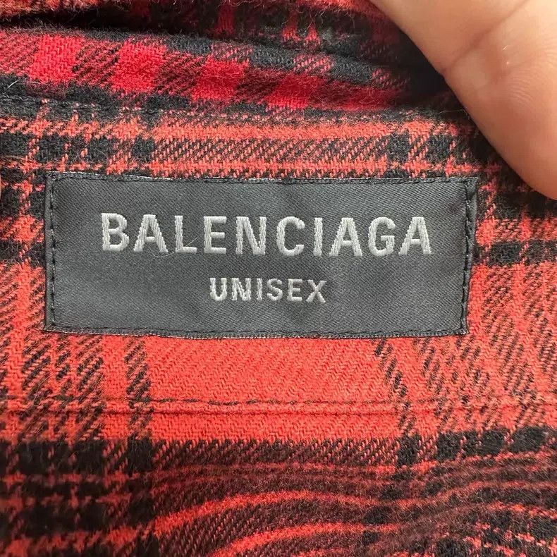 Balenciaga Balenciaga Double-Sided Red Flannel Plaid Form-Fitting Shi Size US XS / EU 42 / 0 - 6 Thumbnail