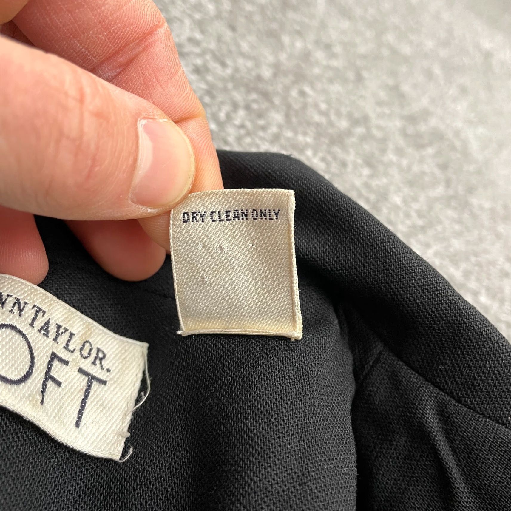 Ann Taylor Ann Taylor Loft Blazer Jacket Women 2 Black Double Breasted Padded Shoulder Wool Size XS / US 0-2 / IT 36-38 - 4 Thumbnail