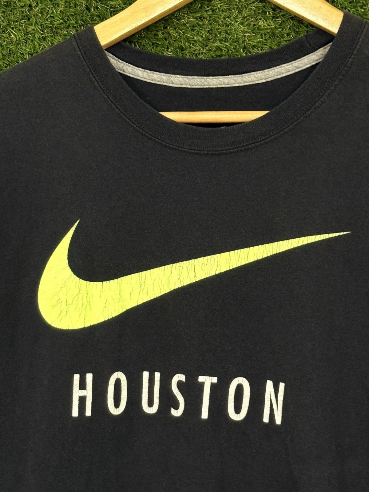 Nike Nike Neon Green Black Swoosh Houston Texas T Shirt Large Size US L / EU 52-54 / 3 - 2 Thumbnail