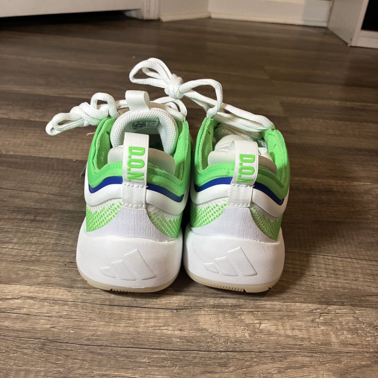 Adidas Size 9 - Mens Adidas D.O.N Issue 6 Metamorphosis Shoes Size US 9 / EU 42 - 2 Thumbnail