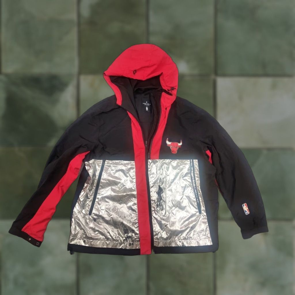 NBA Marcelo Burlon County of Milan by NBA Chicago Bulls Windbreaker Jacket Shirt Women? Men? XL Black Retro Designer Windbreaker (Jacket) Size US XL / EU 56 / 4 - 1 Thumbnail